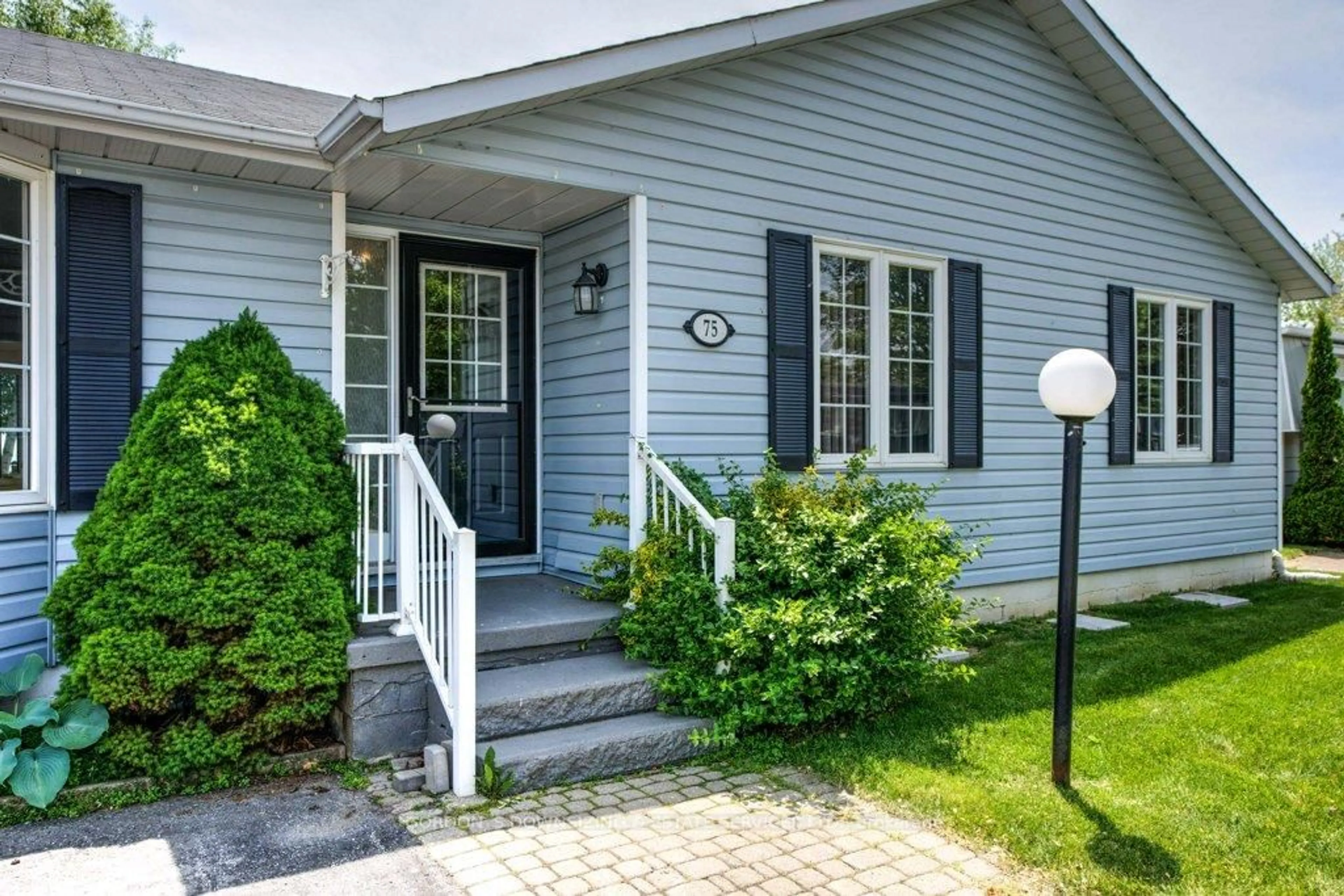 Unknown for 75 Bluffs Rd, Clarington Ontario L1B 1A6