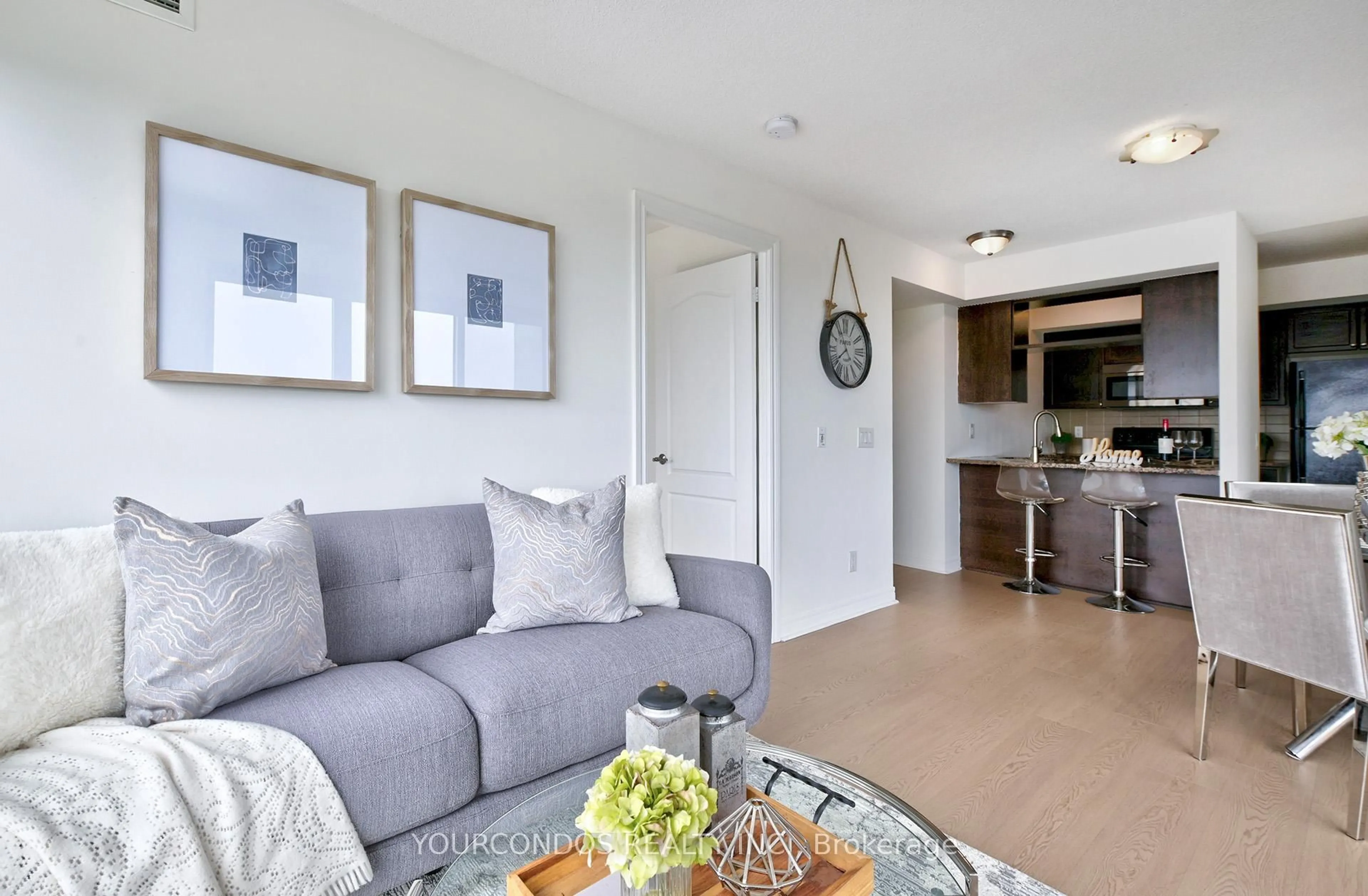 Living room with furniture, unknown for 60 Town Centre Crt #1209, Toronto Ontario M1P 0B1