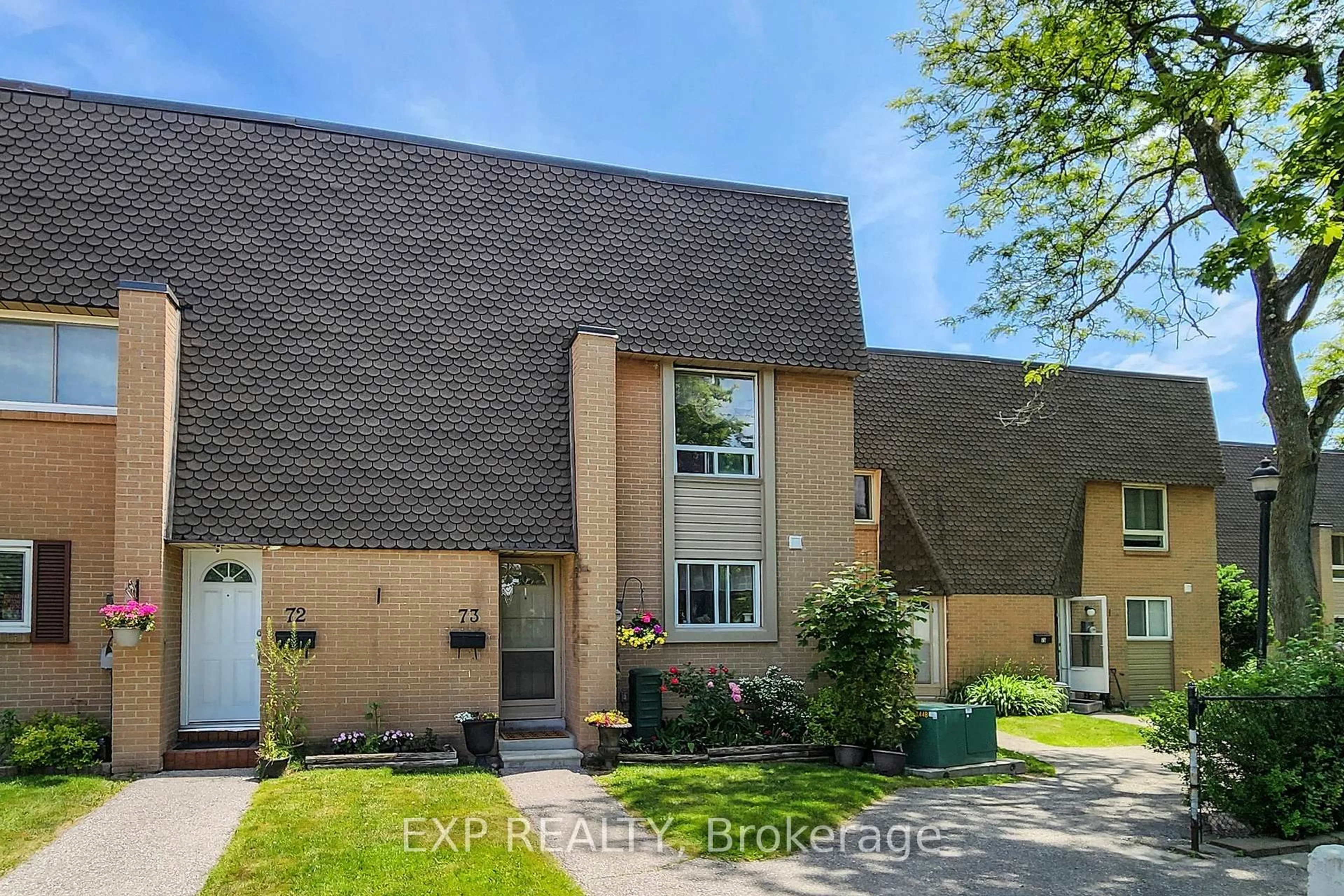 A pic from outside/outdoor area/front of a property/back of a property/a pic from drone, street for 1235 Radom St #73, Pickering Ontario L1W 1J3