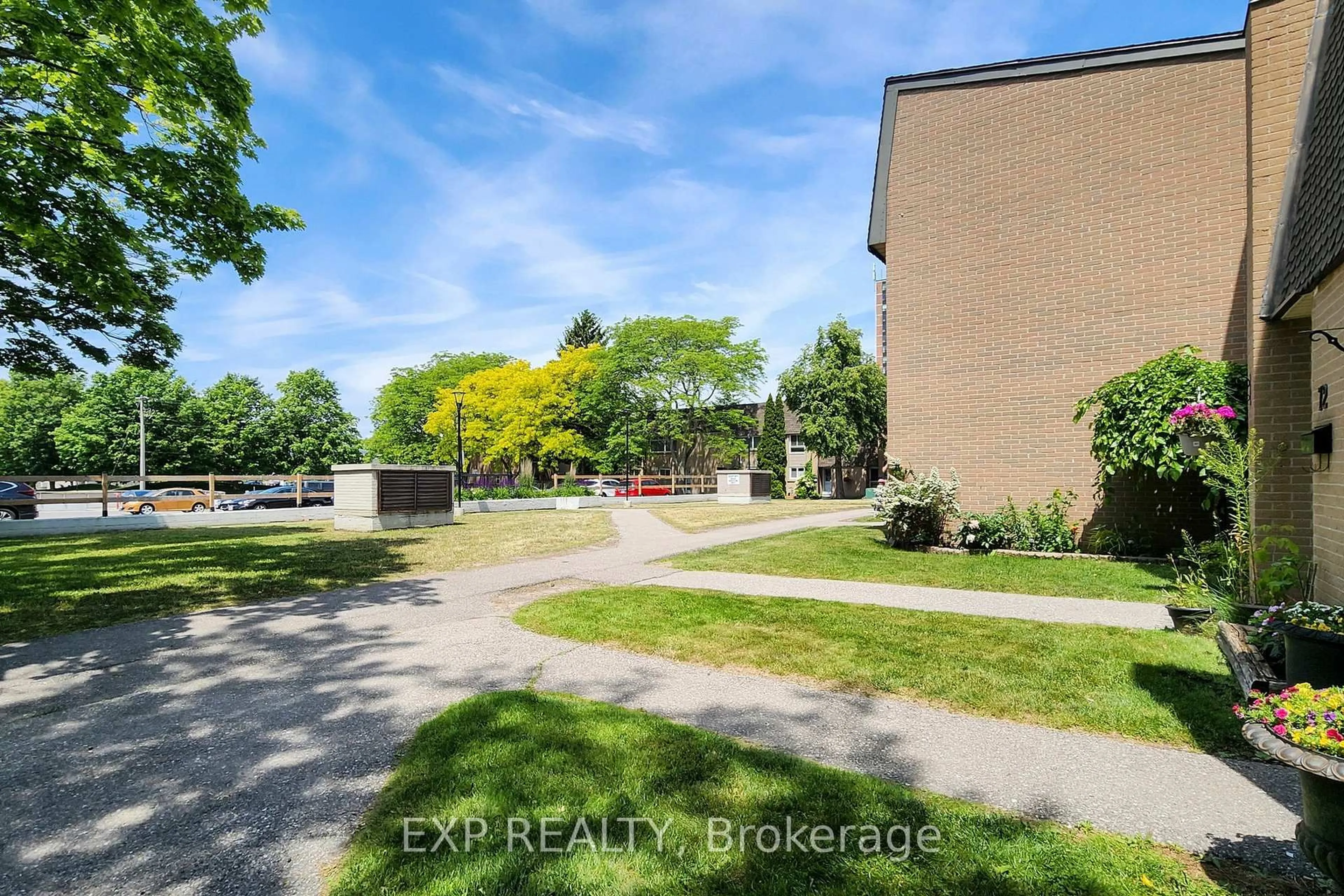 A pic from outside/outdoor area/front of a property/back of a property/a pic from drone, street for 1235 Radom St #73, Pickering Ontario L1W 1J3