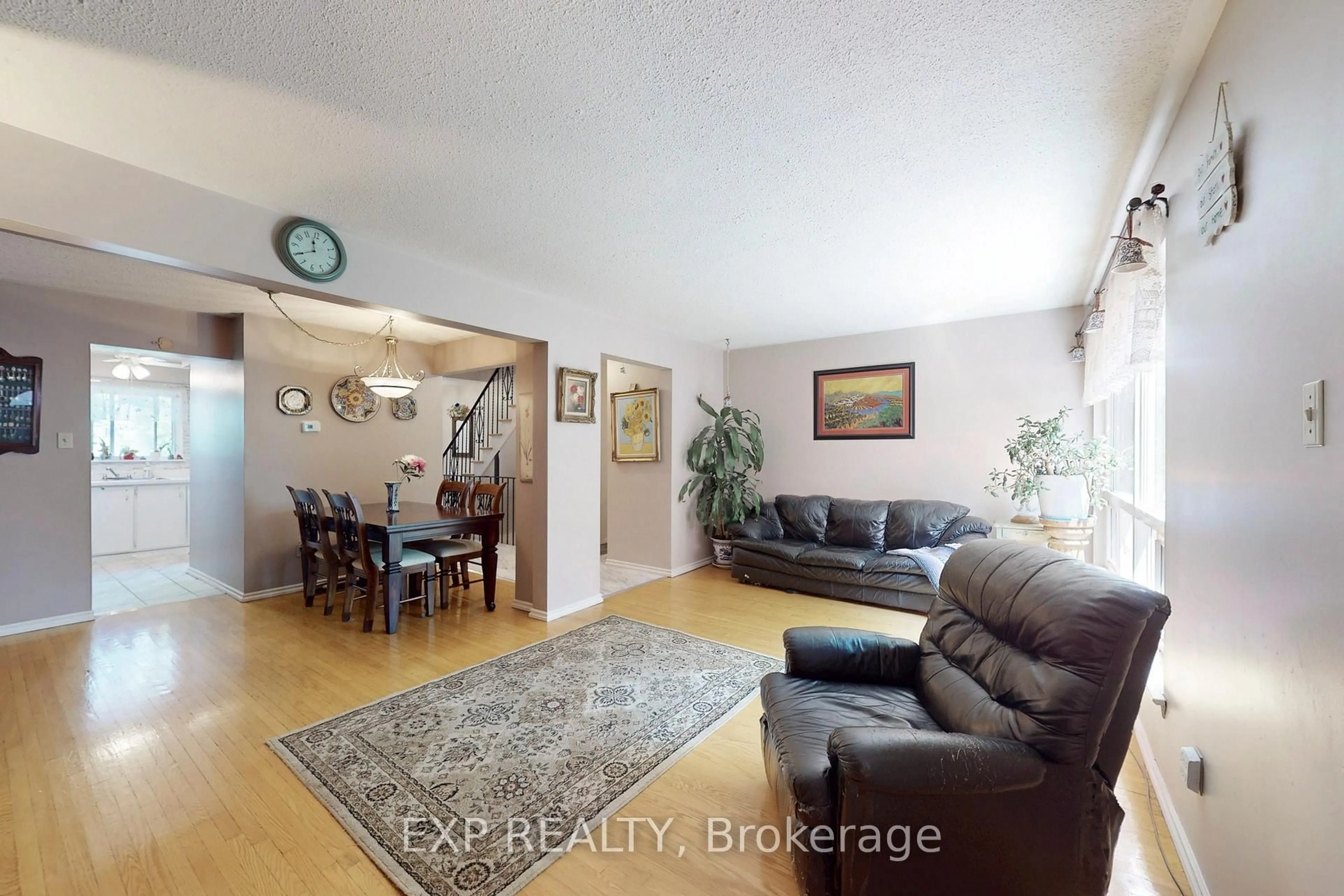 Unknown for 1235 Radom St #73, Pickering Ontario L1W 1J3