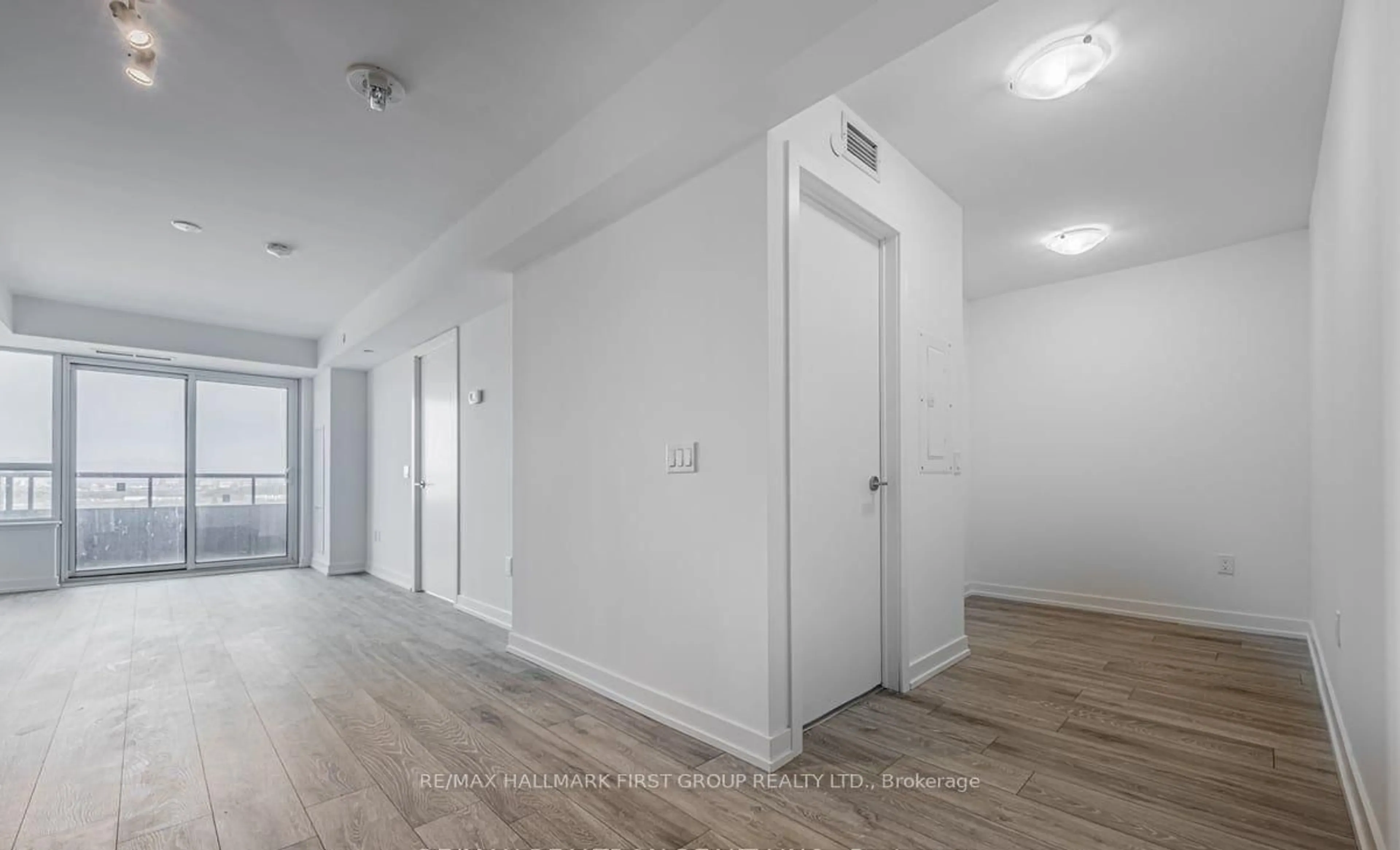 A pic of a room for 1455 Celebration Dr #1812, Pickering Ontario L1W 0C3