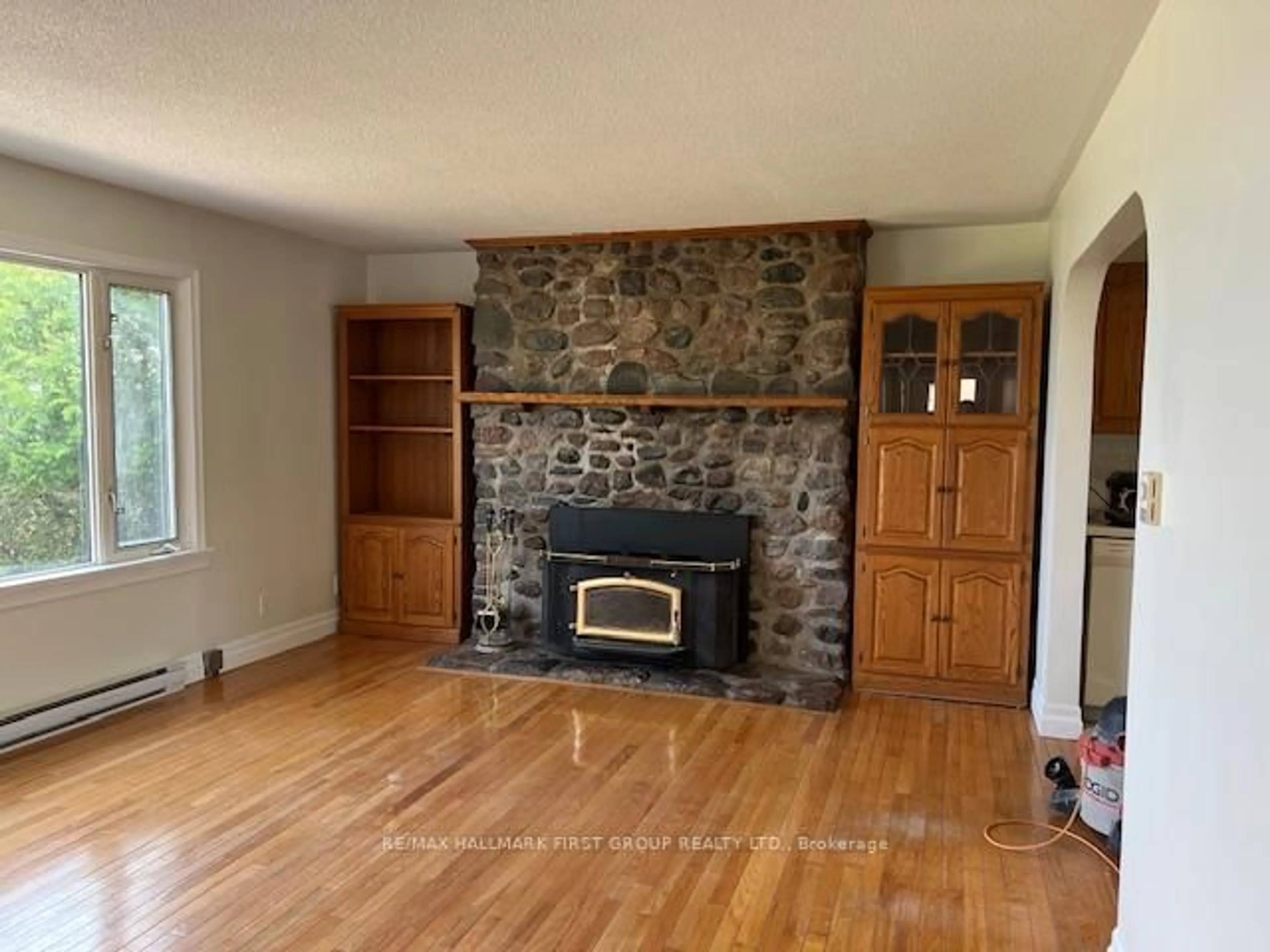 A pic of a room for 16 Ontoro Blvd, Ajax Ontario L1Z 1X6