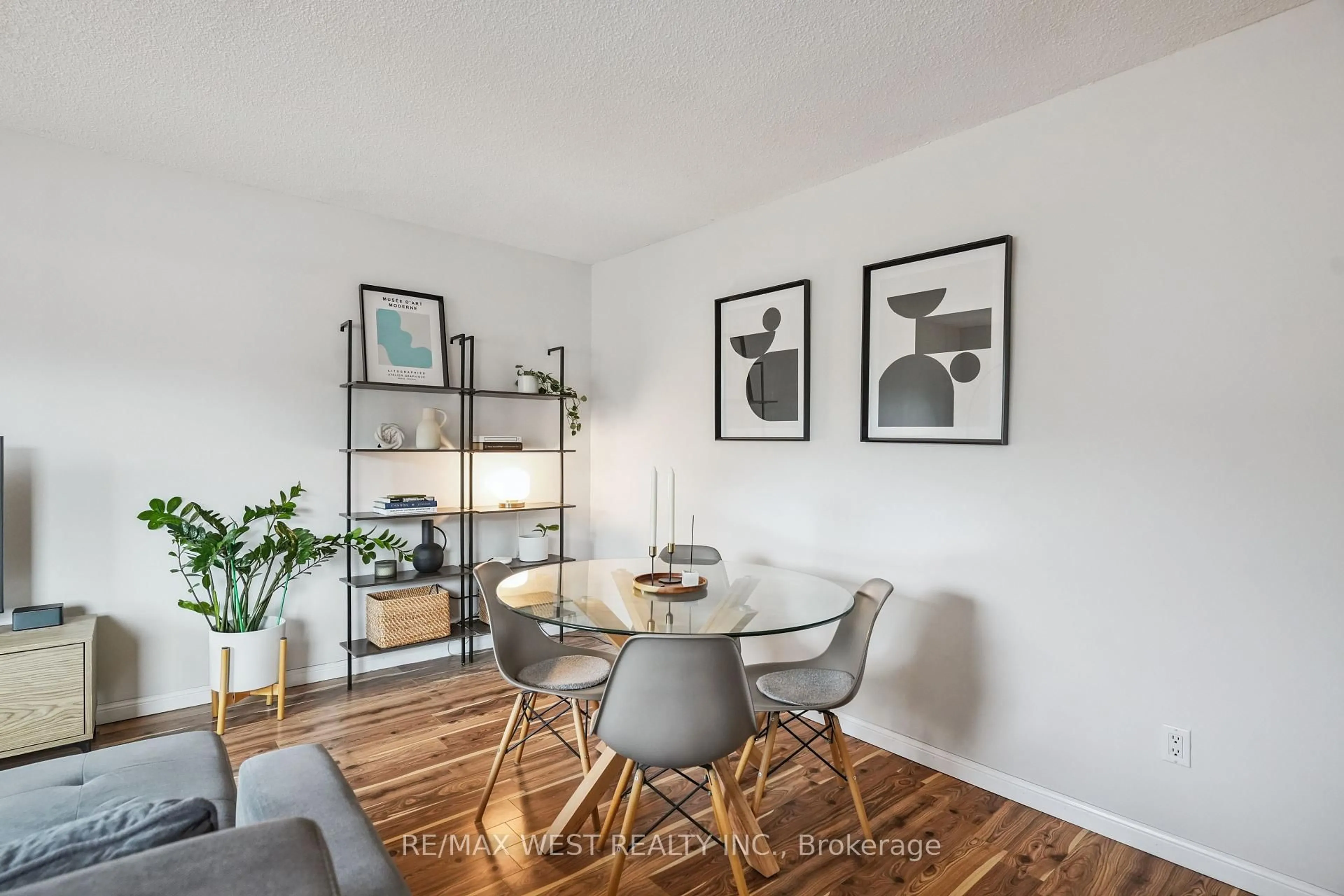 Dining room, wood/laminate floor for 2 Leyton Ave, Toronto Ontario M1L 3T4