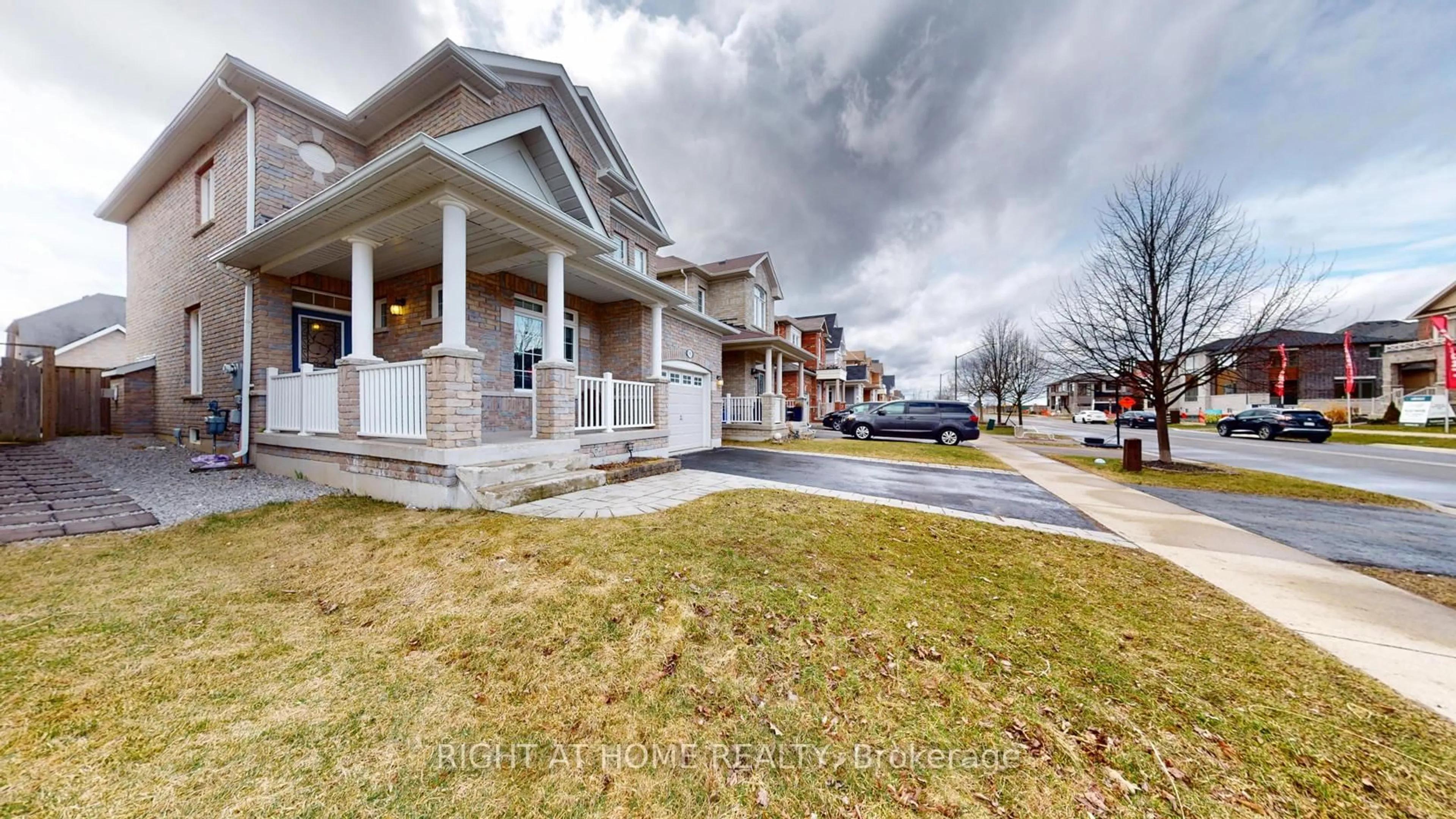 A pic from outside/outdoor area/front of a property/back of a property/a pic from drone, street for 99 Grady Dr, Clarington Ontario L1B 0C6