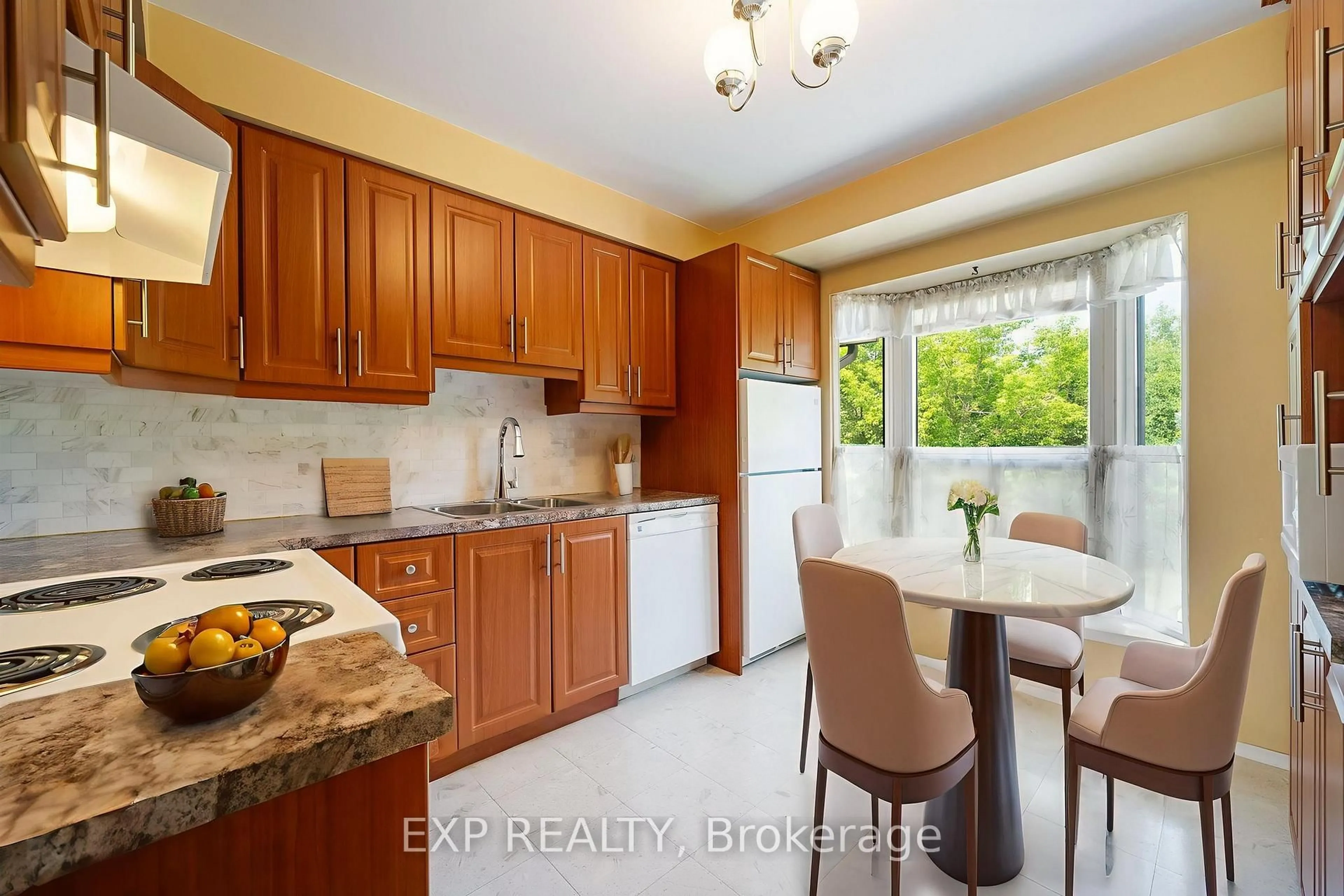 Standard kitchen, unknown for 225 Jeffery St #10, Whitby Ontario L1N 6E4