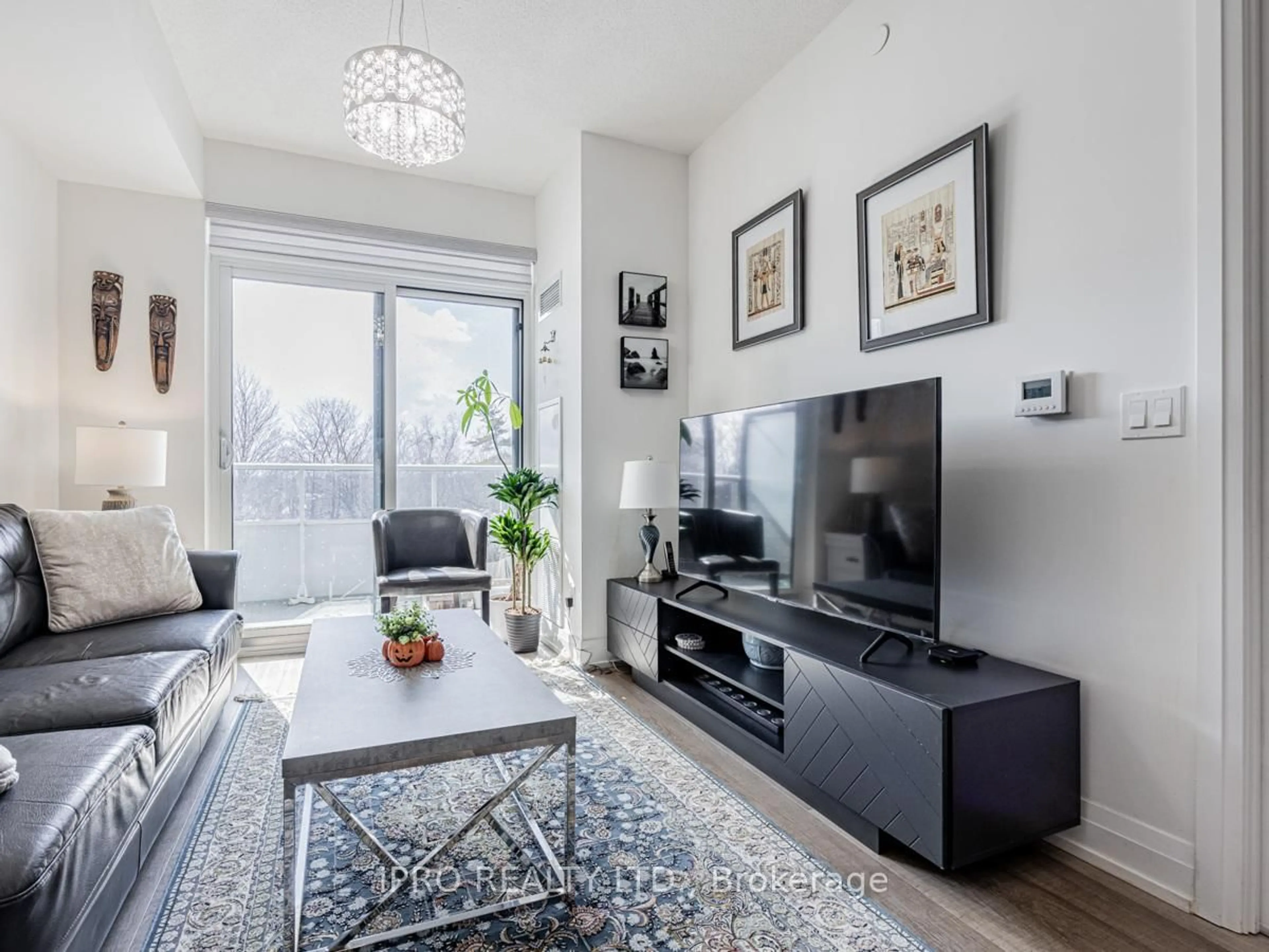Living room with furniture, unknown for 3121 Sheppard Ave #335, Toronto Ontario M1T 3J7