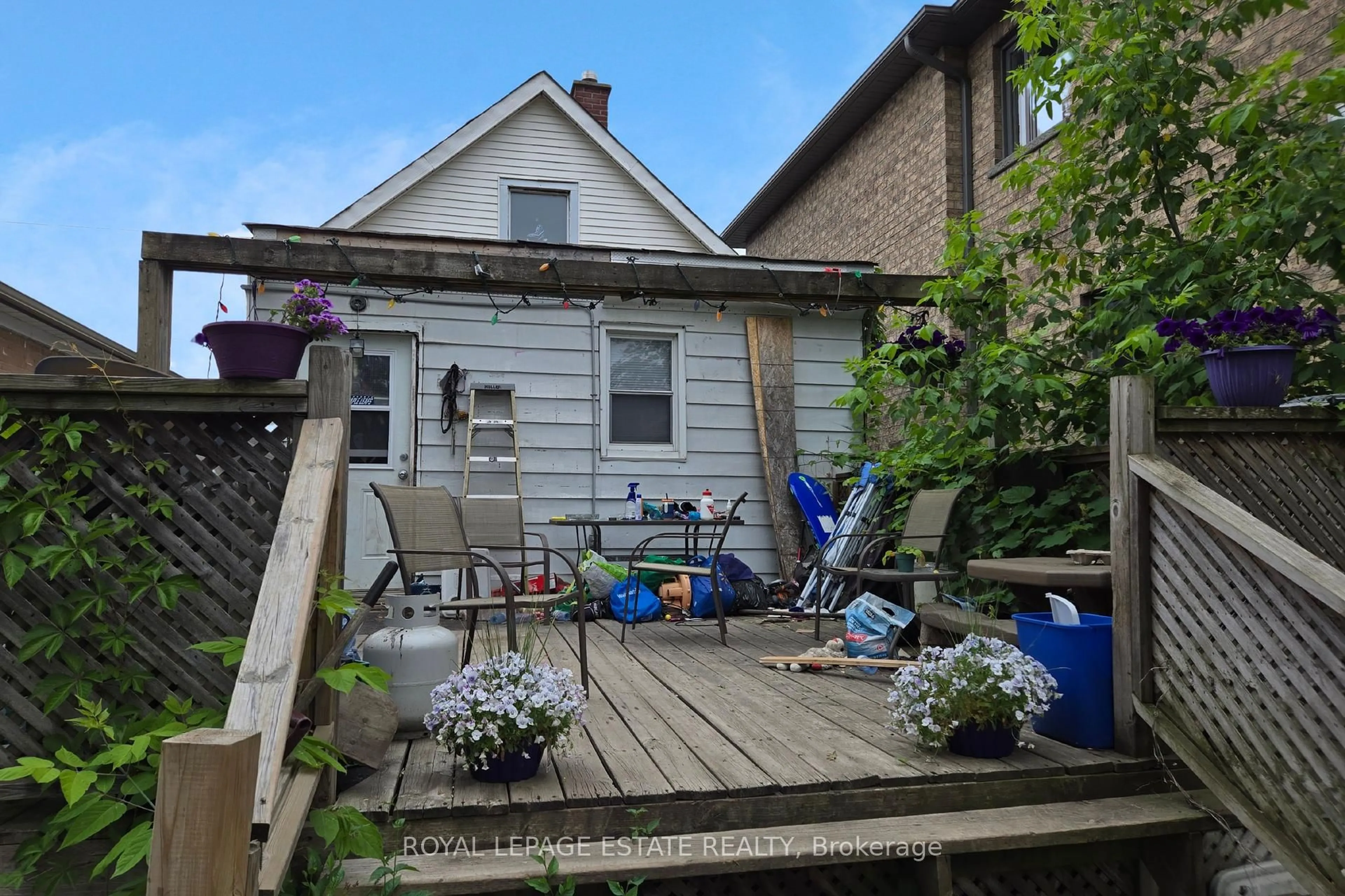 Patio, street for 224 Aylesworth Ave, Toronto Ontario M1N 2J6