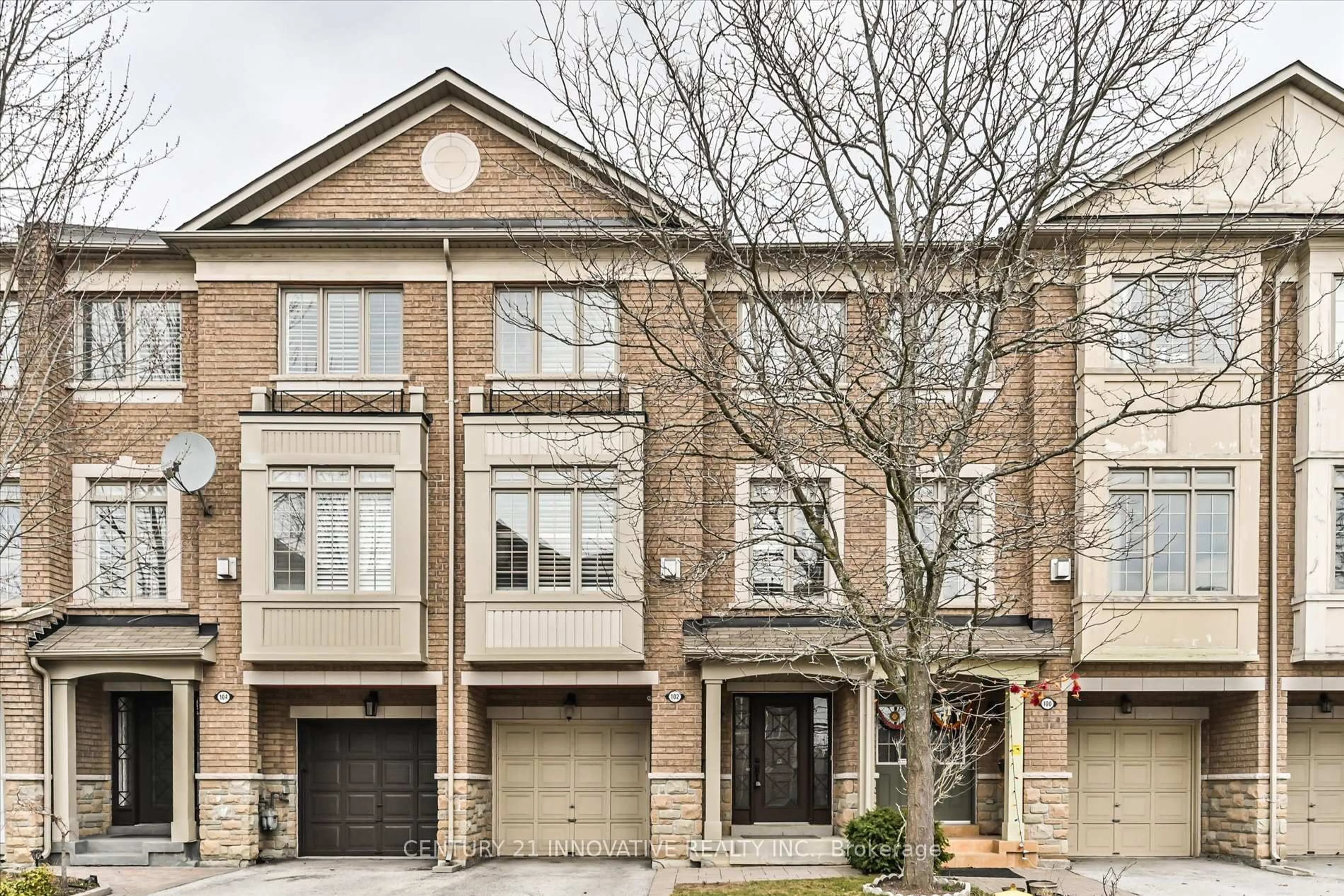 Home with brick exterior material, street for 102 Stagecoach Circ, Toronto Ontario M1C 0A1