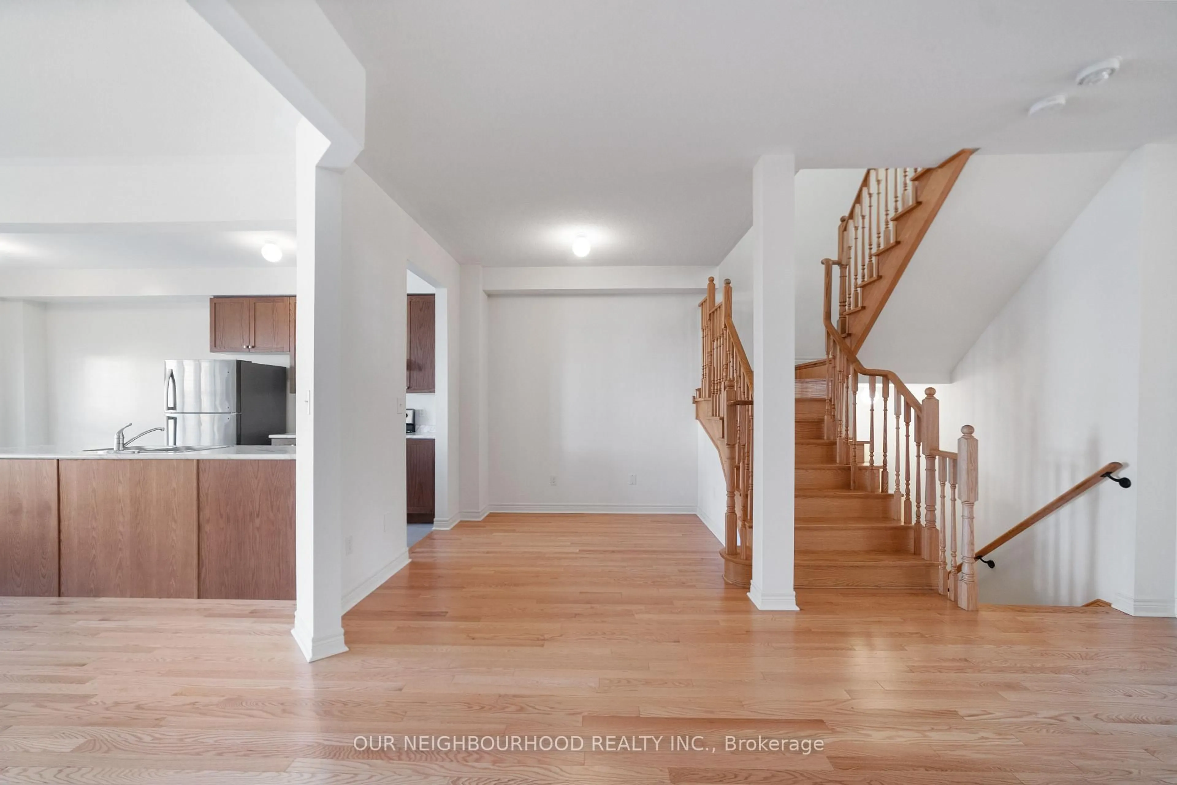 Unknown for 678 Krawchuk Cres, Oshawa Ontario L1K 1A7