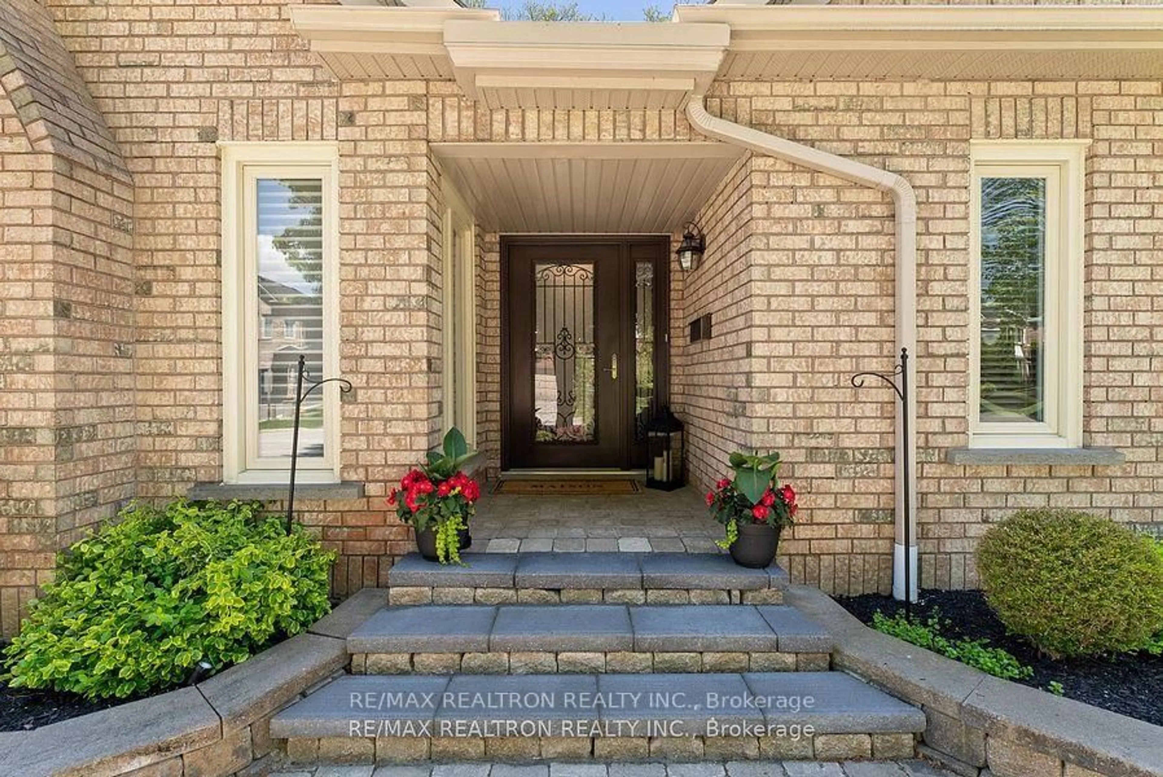 Unknown for 897 Baylawn Dr, Pickering Ontario L1X 2N7