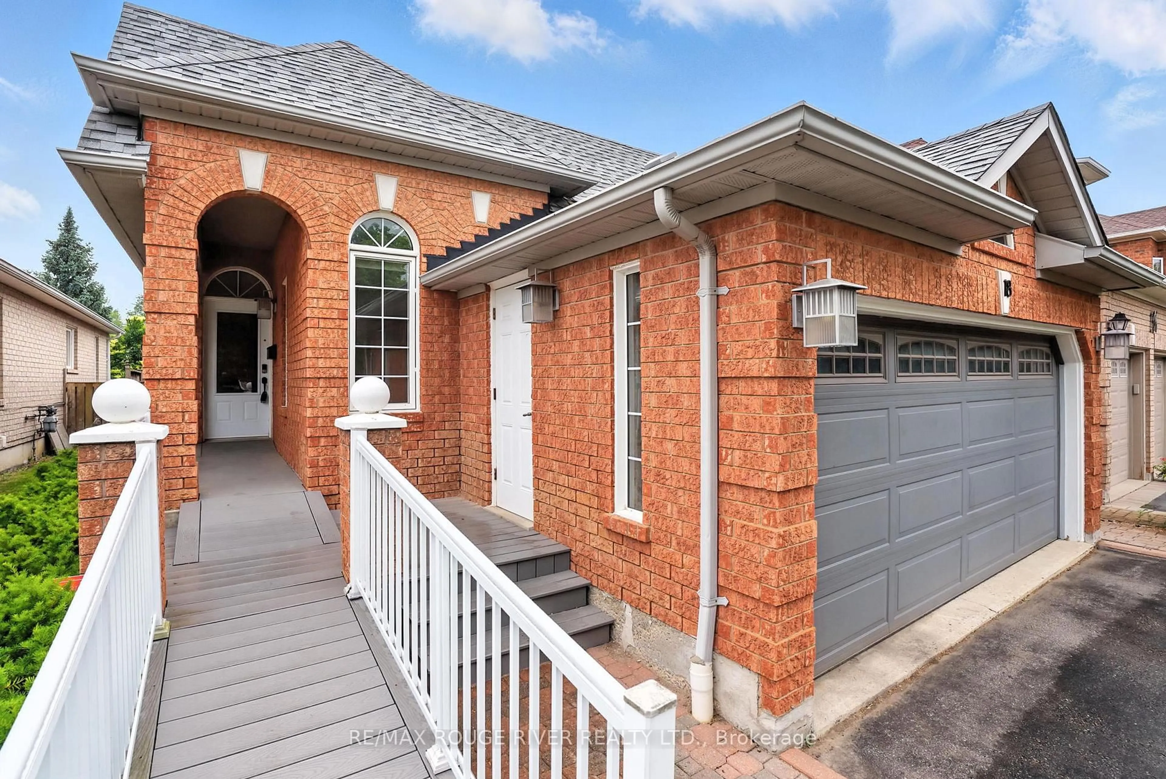 Home with brick exterior material, street for 18 Berkshire Crt, Whitby Ontario L1R 2S4