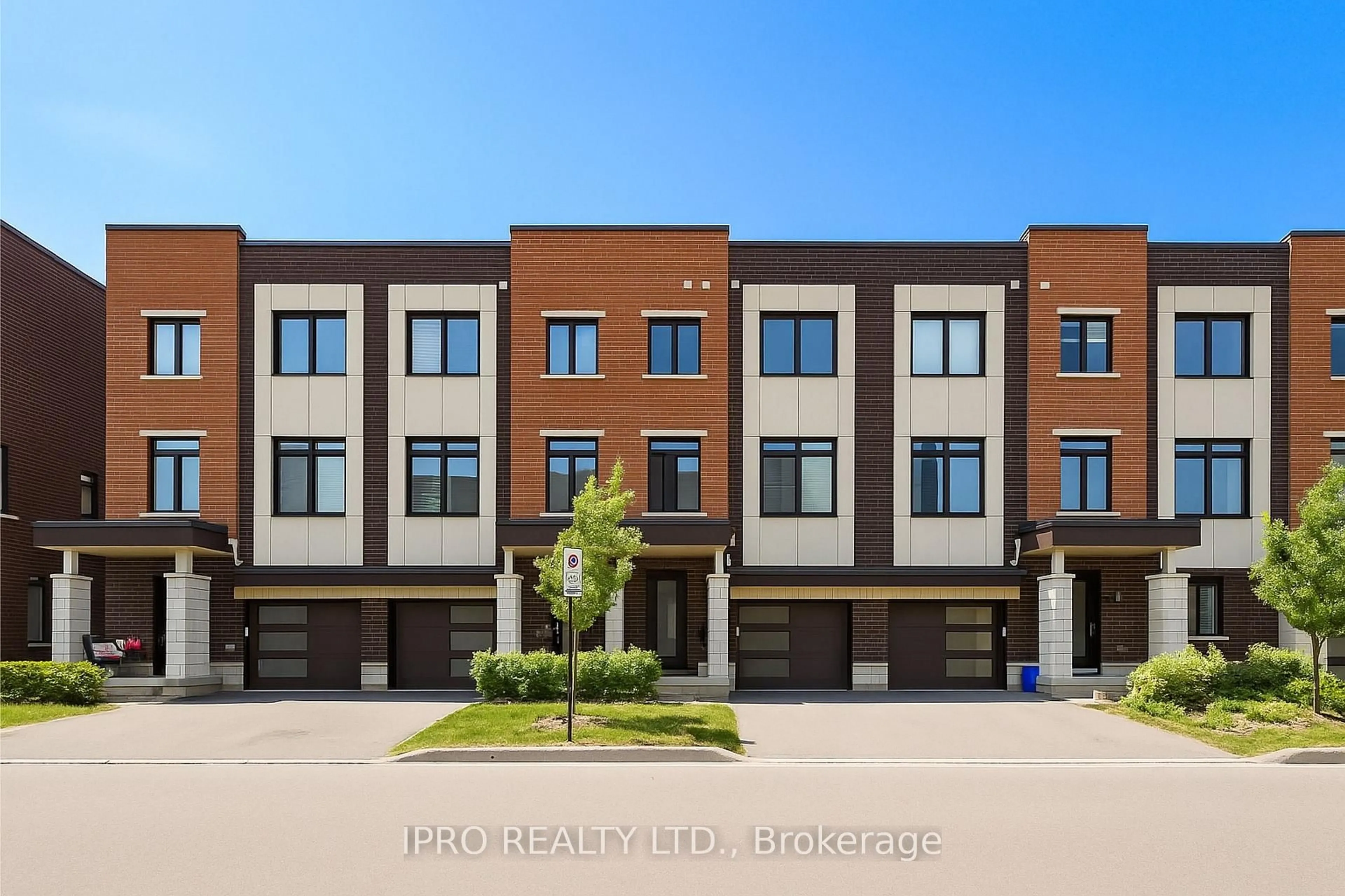 Home with brick exterior material, street for 906 Kicking Horse Path, Oshawa Ontario L1J 0B4