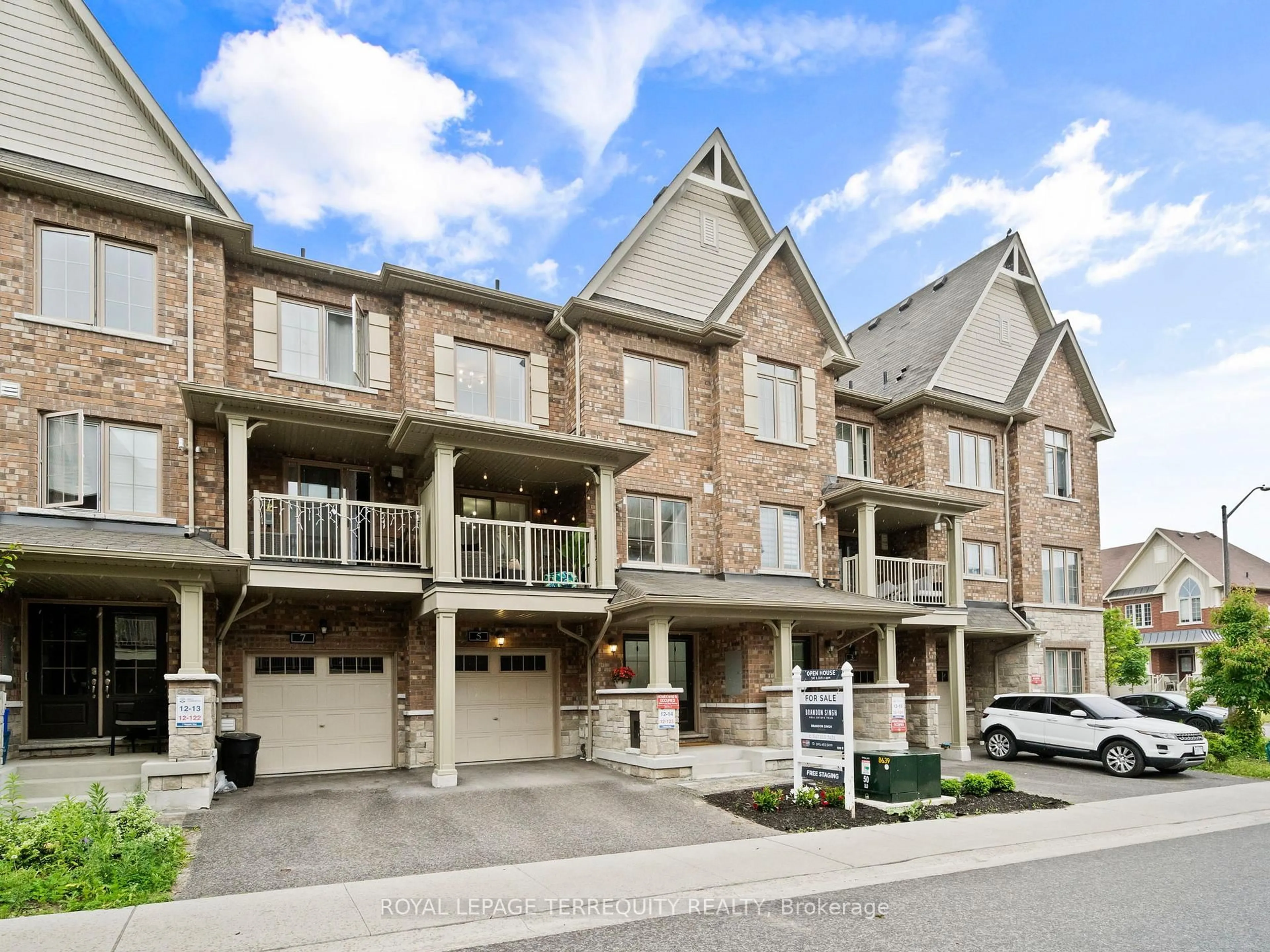 Unknown for 5 Mappin Way, Whitby Ontario L1R 0R4