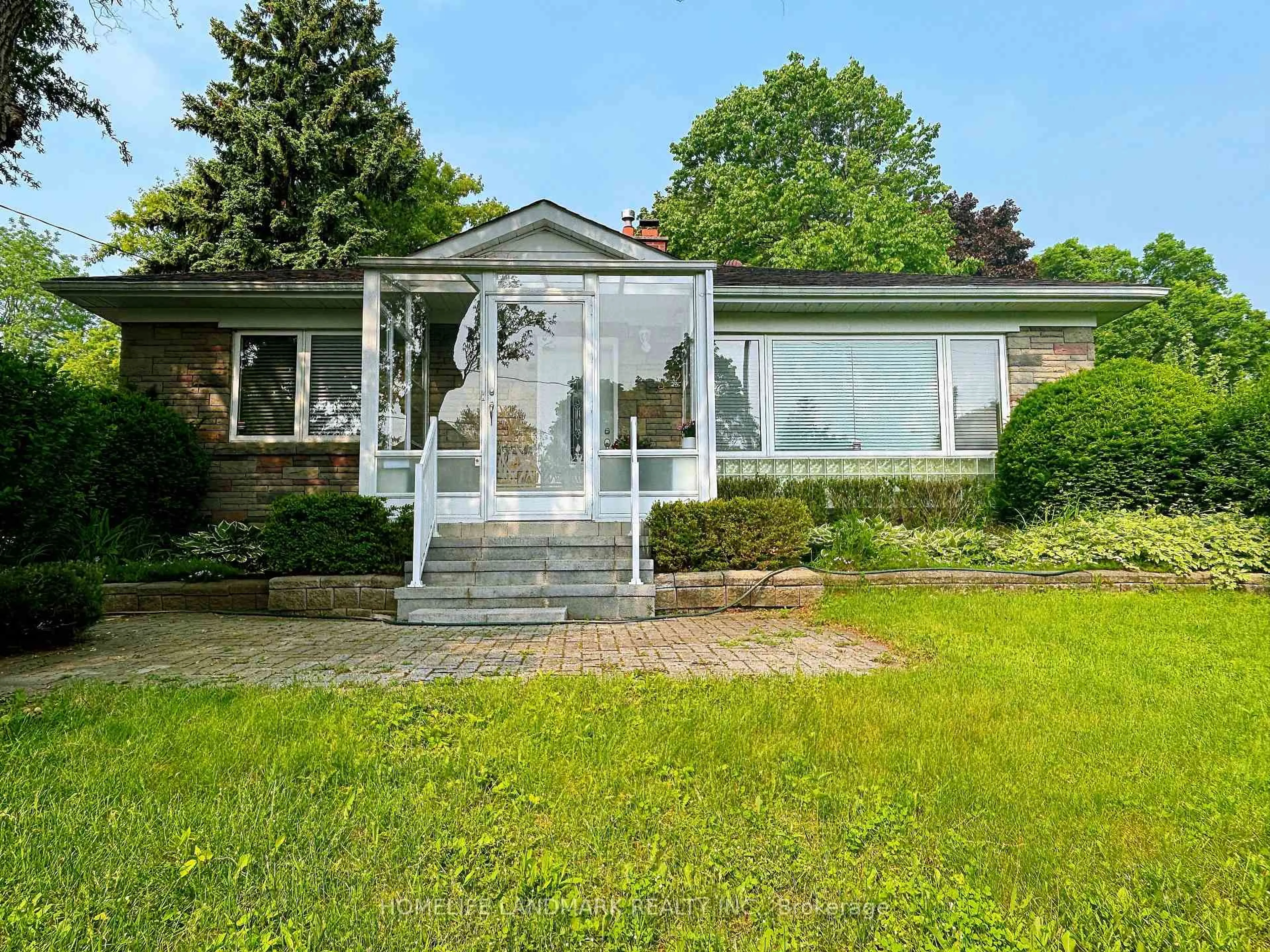 Home with vinyl exterior material, unknown for 32 Garden Park Ave, Toronto Ontario M1S 1Z7