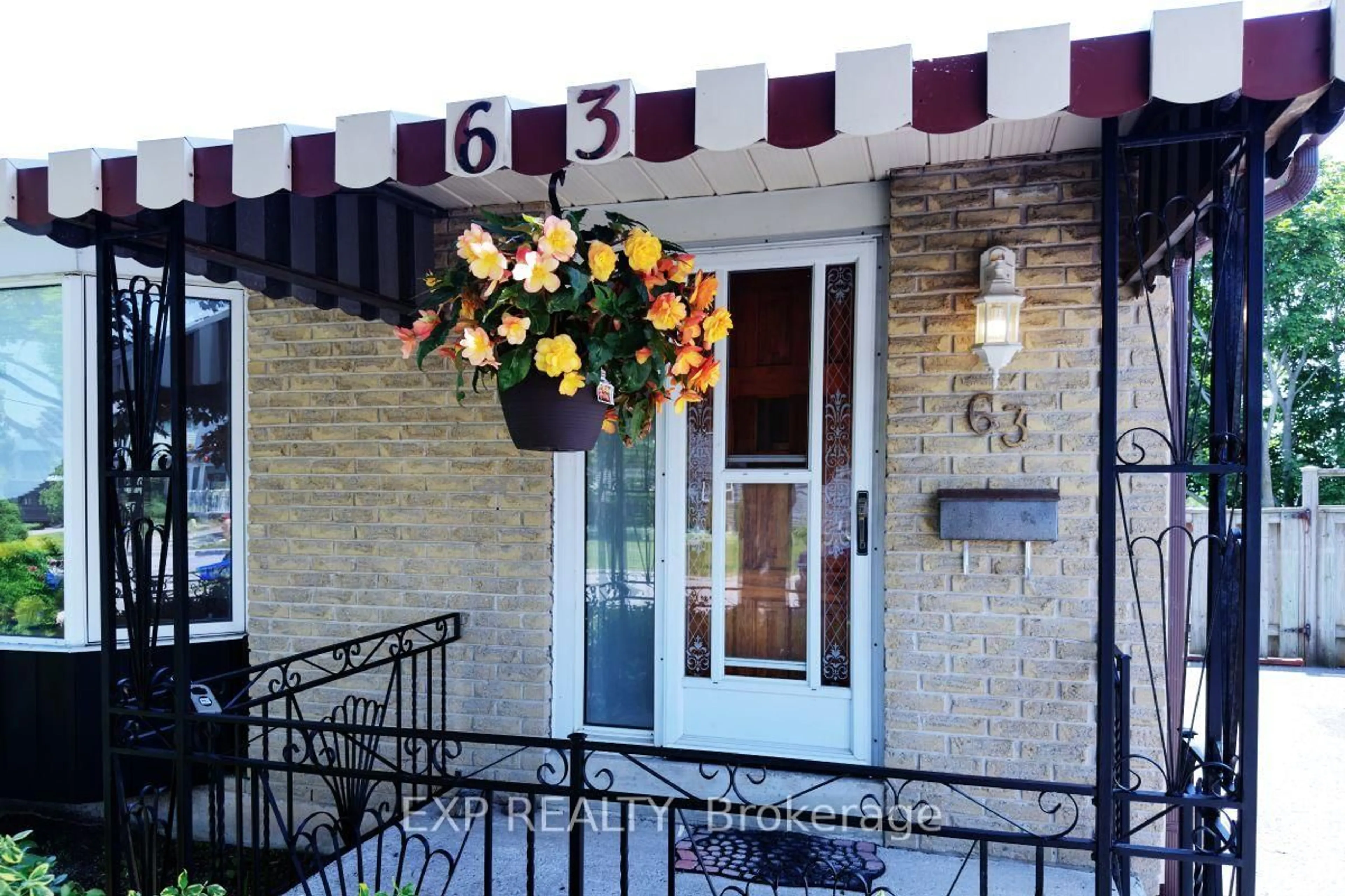 Unknown for 63 Swanston Cres, Ajax Ontario L1S 3J5