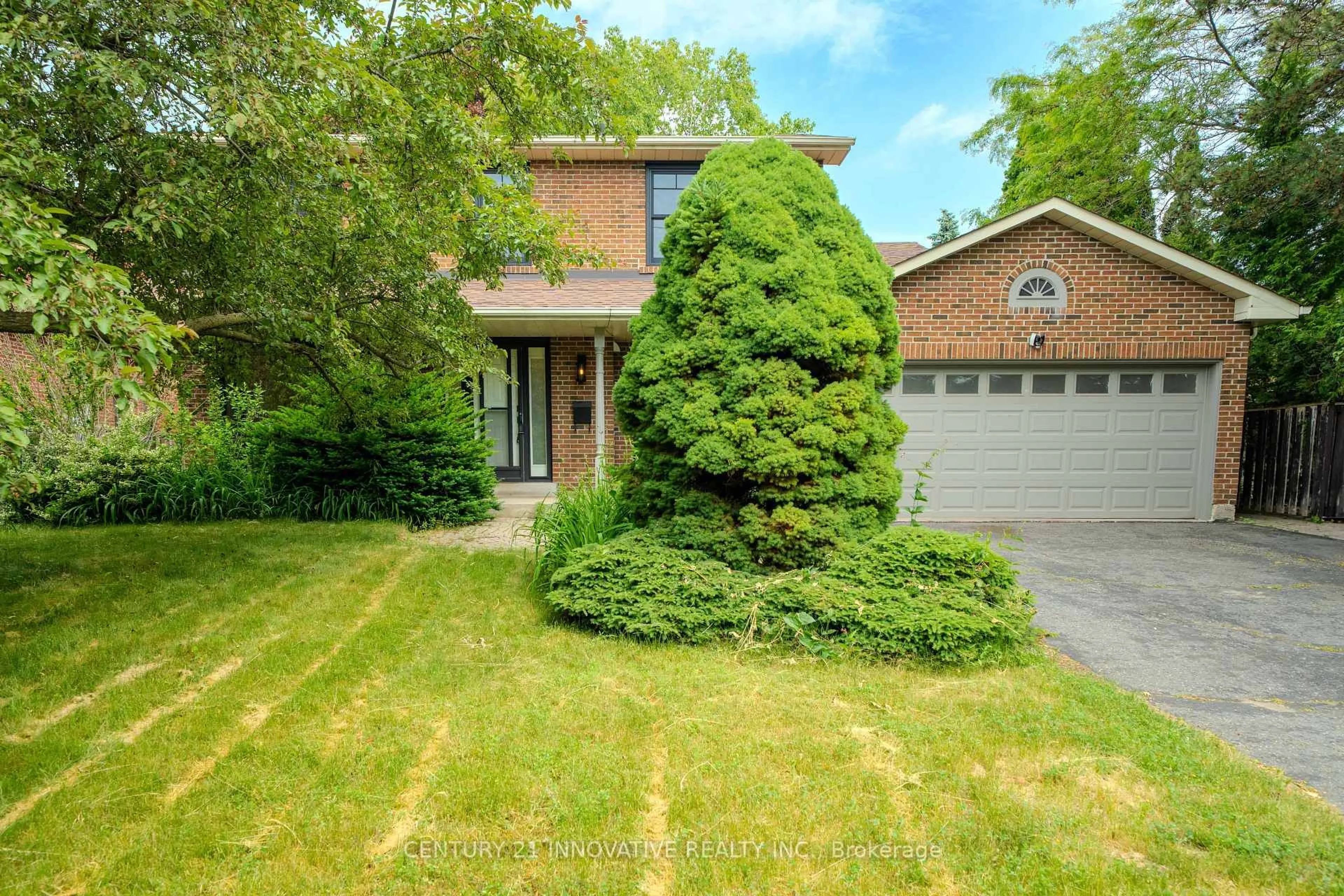 Home with brick exterior material, street for 172 Lawson Rd, Toronto Ontario M1C 2J4