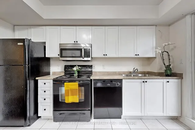 Additional image 23 of 35 Strangford Lane Unit 304