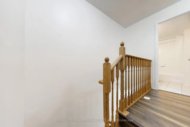 Additional image 19 of 35 Strangford Lane Unit 304