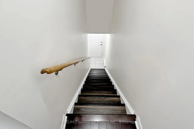 Additional image 11 of 35 Strangford Lane Unit 304