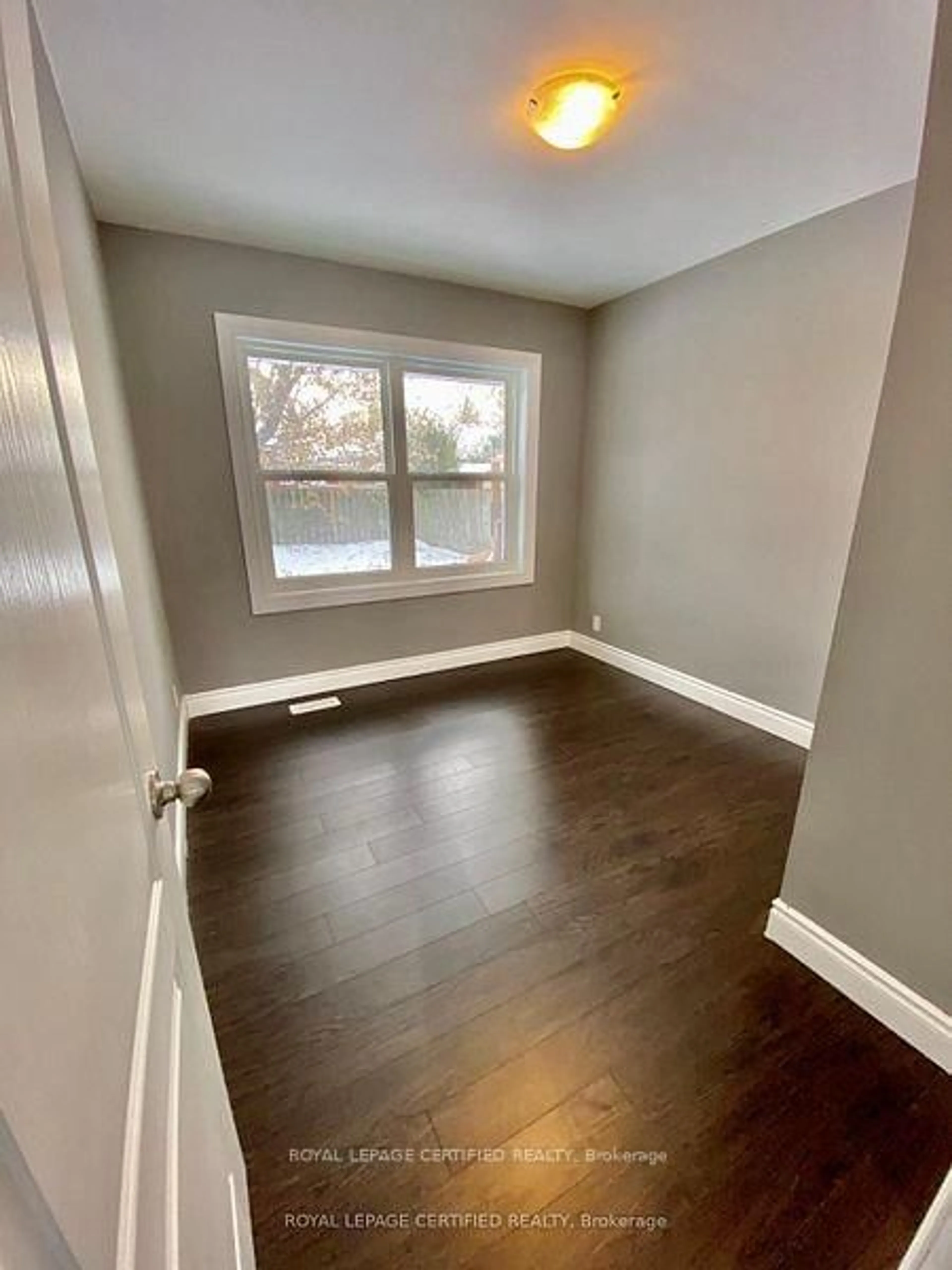 A pic of a room for 789 Regent Dr, Oshawa Ontario L1G 1H8