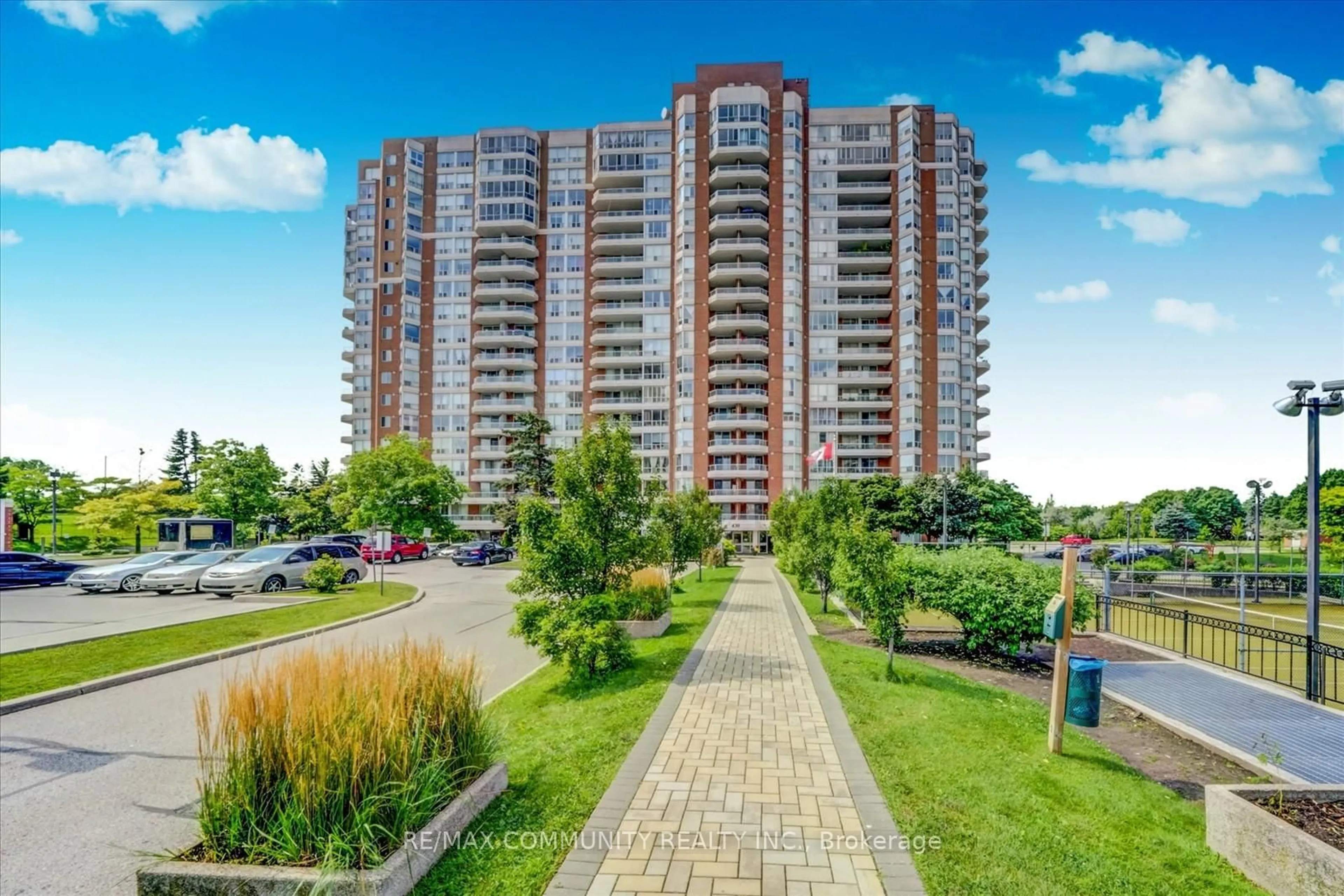 A pic from outside/outdoor area/front of a property/back of a property/a pic from drone, city buildings view from balcony for 430 Mclevin Ave #1008, Toronto Ontario M1B 5P1