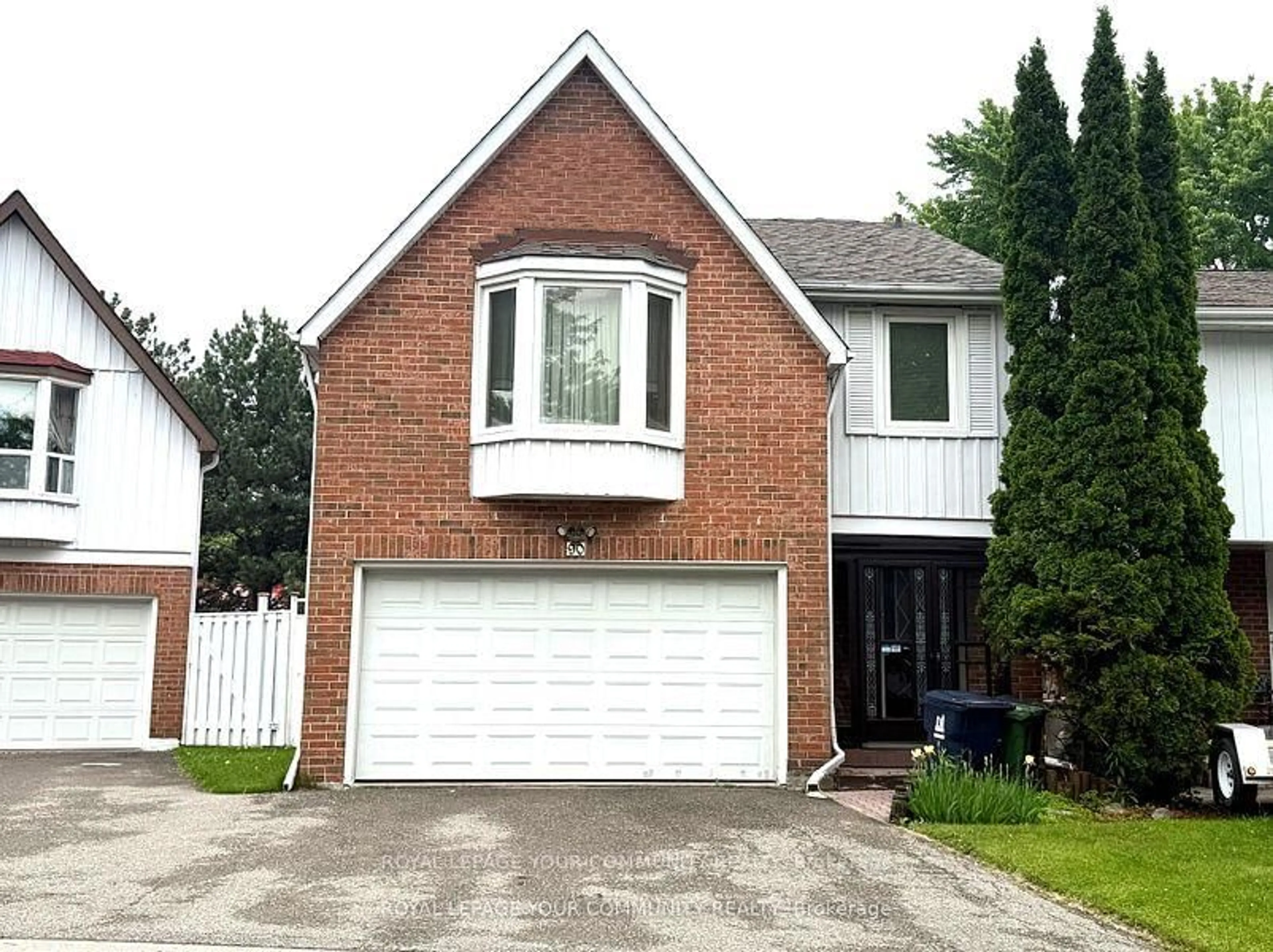 Home with brick exterior material, street for 90 Belinda Sq, Toronto Ontario M1W 3M2