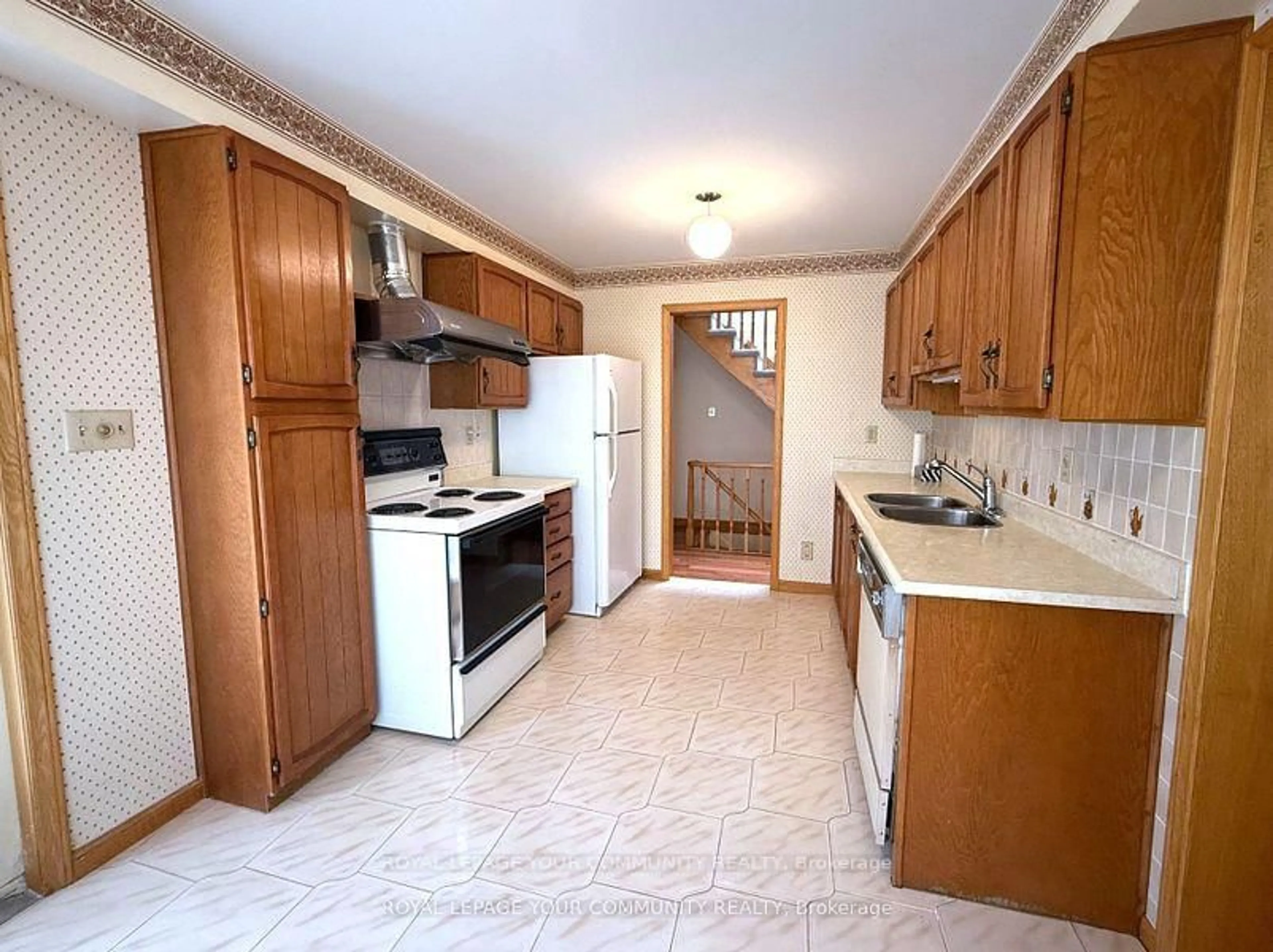 Standard kitchen, unknown for 90 Belinda Sq, Toronto Ontario M1W 3M2