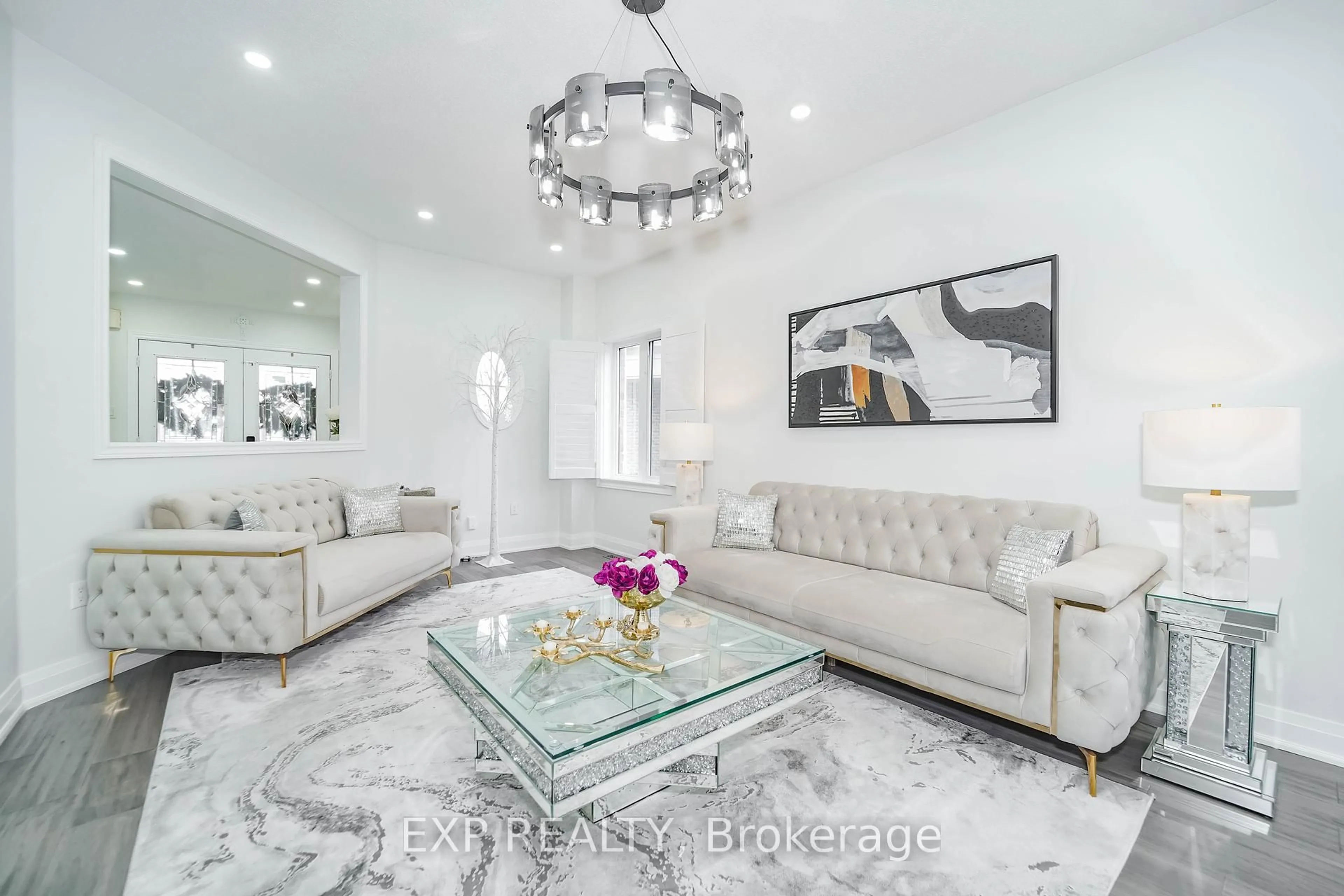 Living room with furniture, ceramic/tile floor for 33 Gloria Cres, Whitby Ontario L1P 1V4