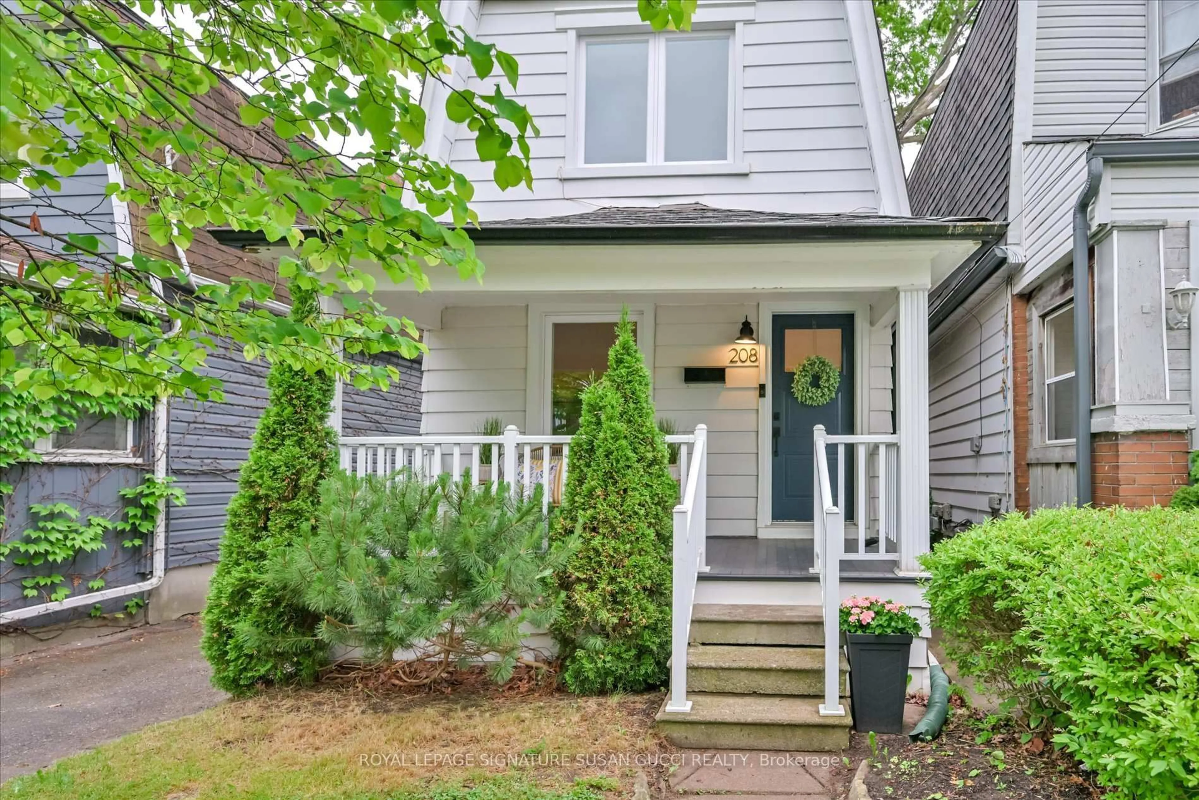 Unknown for 208 Oak Park Ave, Toronto Ontario M4C 4M8