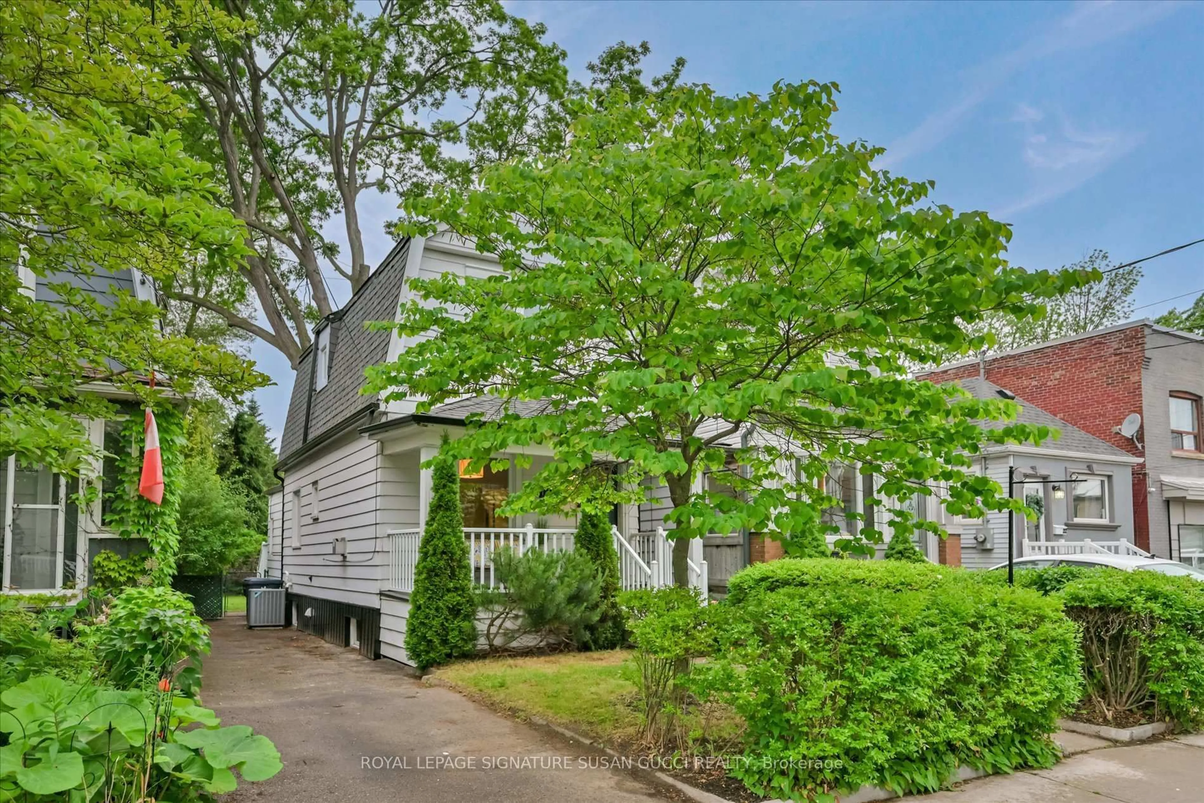 Unknown for 208 Oak Park Ave, Toronto Ontario M4C 4M8