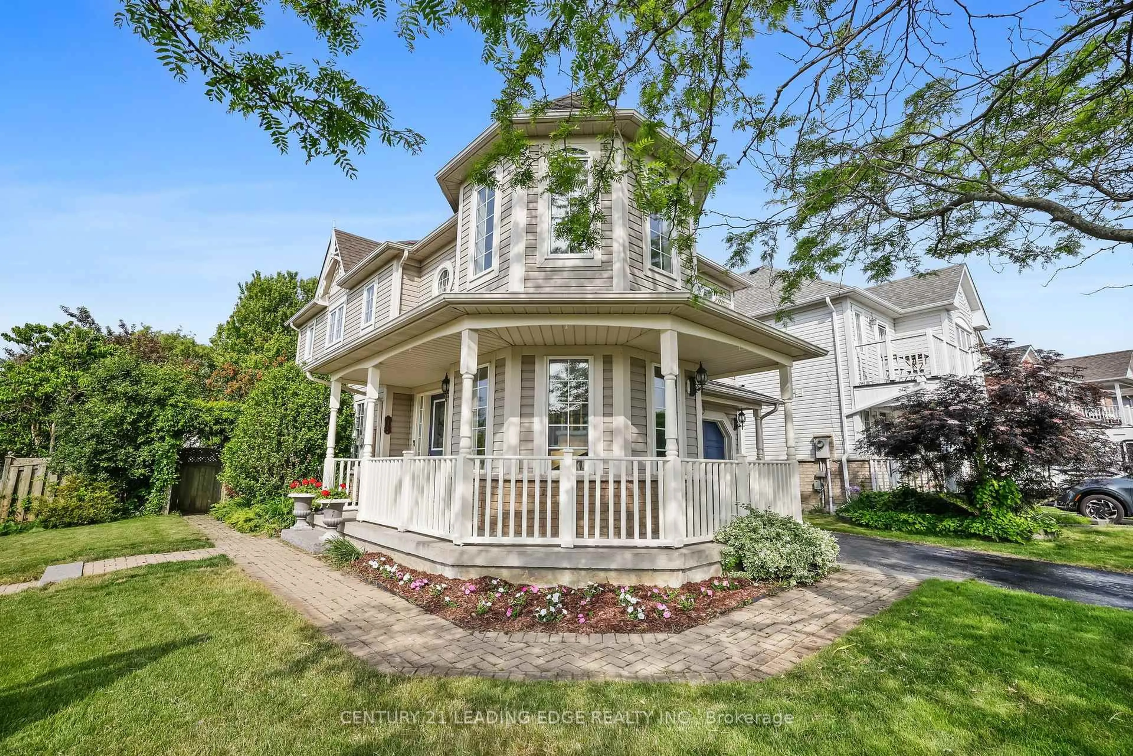 Home with vinyl exterior material, street for 2 Four Winds Dr, Whitby Ontario L1N 9R9