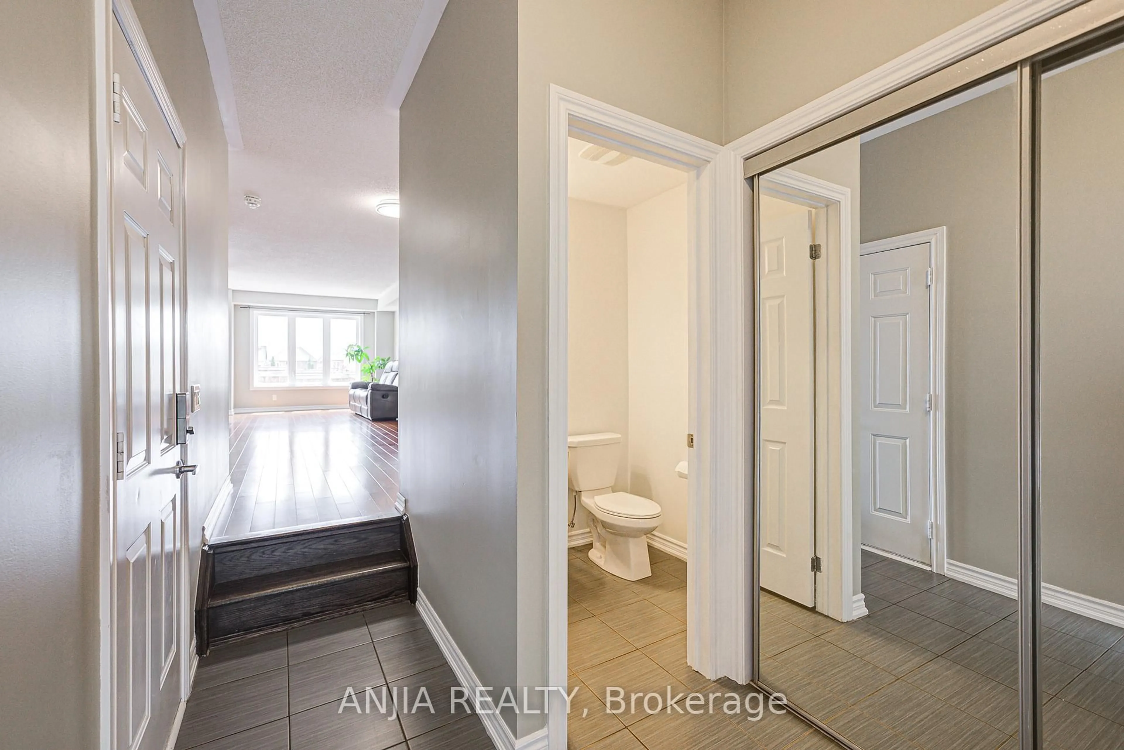 Unknown for 101 Nearco Gate, Oshawa Ontario L1L 0J3