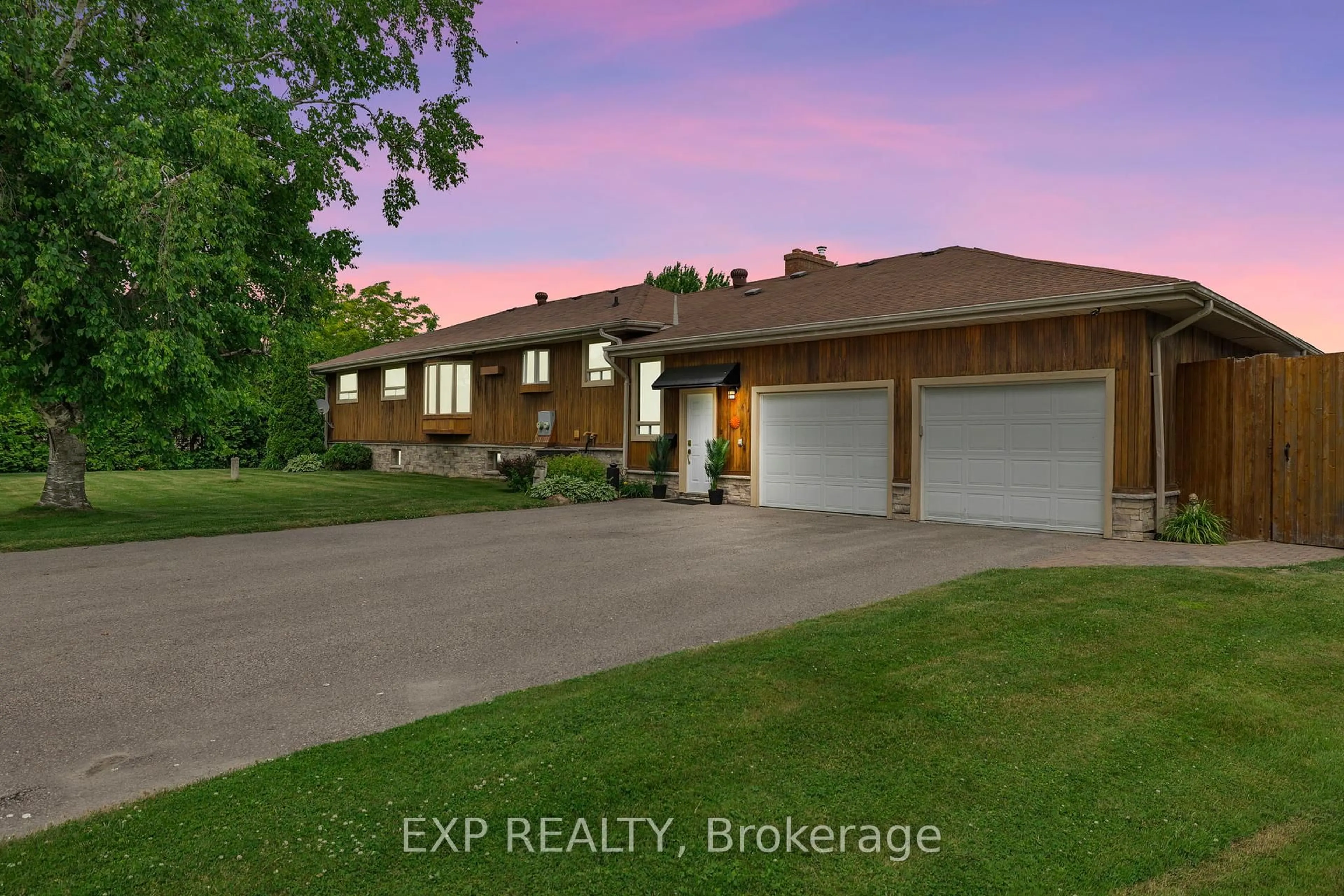 A pic from outside/outdoor area/front of a property/back of a property/a pic from drone, street for 359 Aldred Dr, Scugog Ontario L9L 1B6