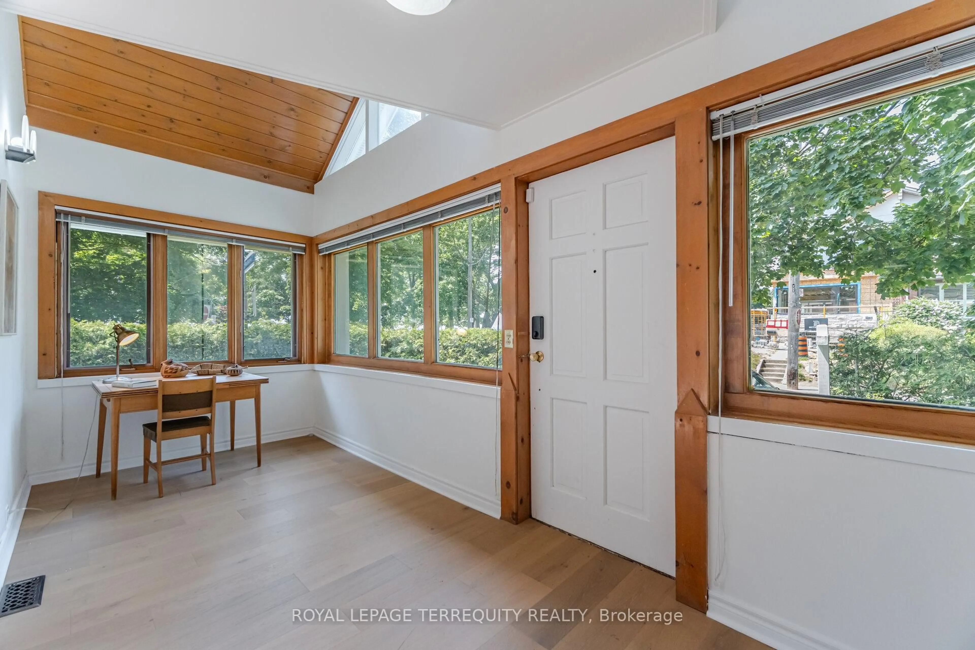 Indoor entryway for 17 Maclean Ave, Toronto Ontario M4E 2Z8