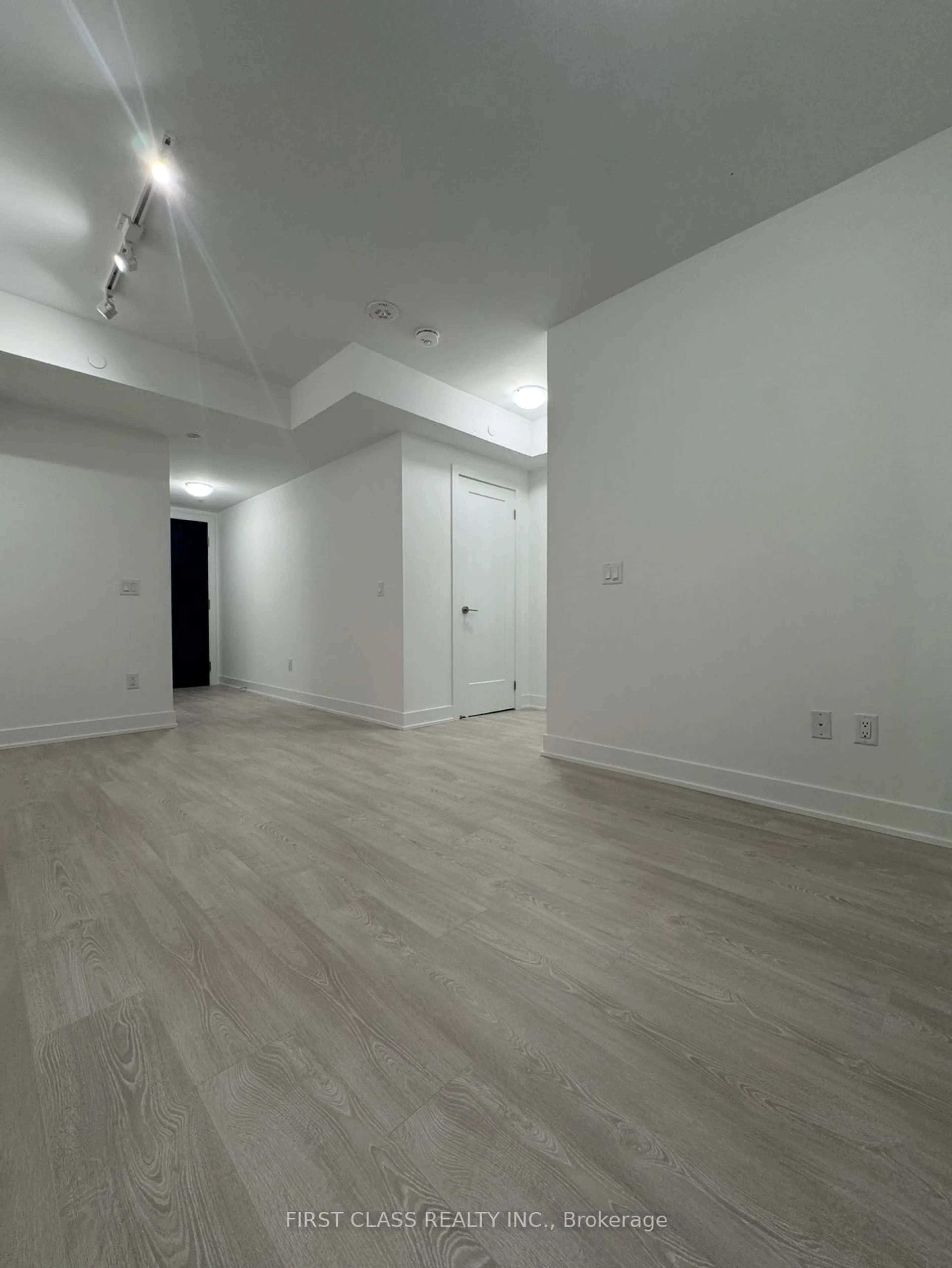 A pic of a room for 2545 SIMCOE St #603, Oshawa Ontario L1L 0W3