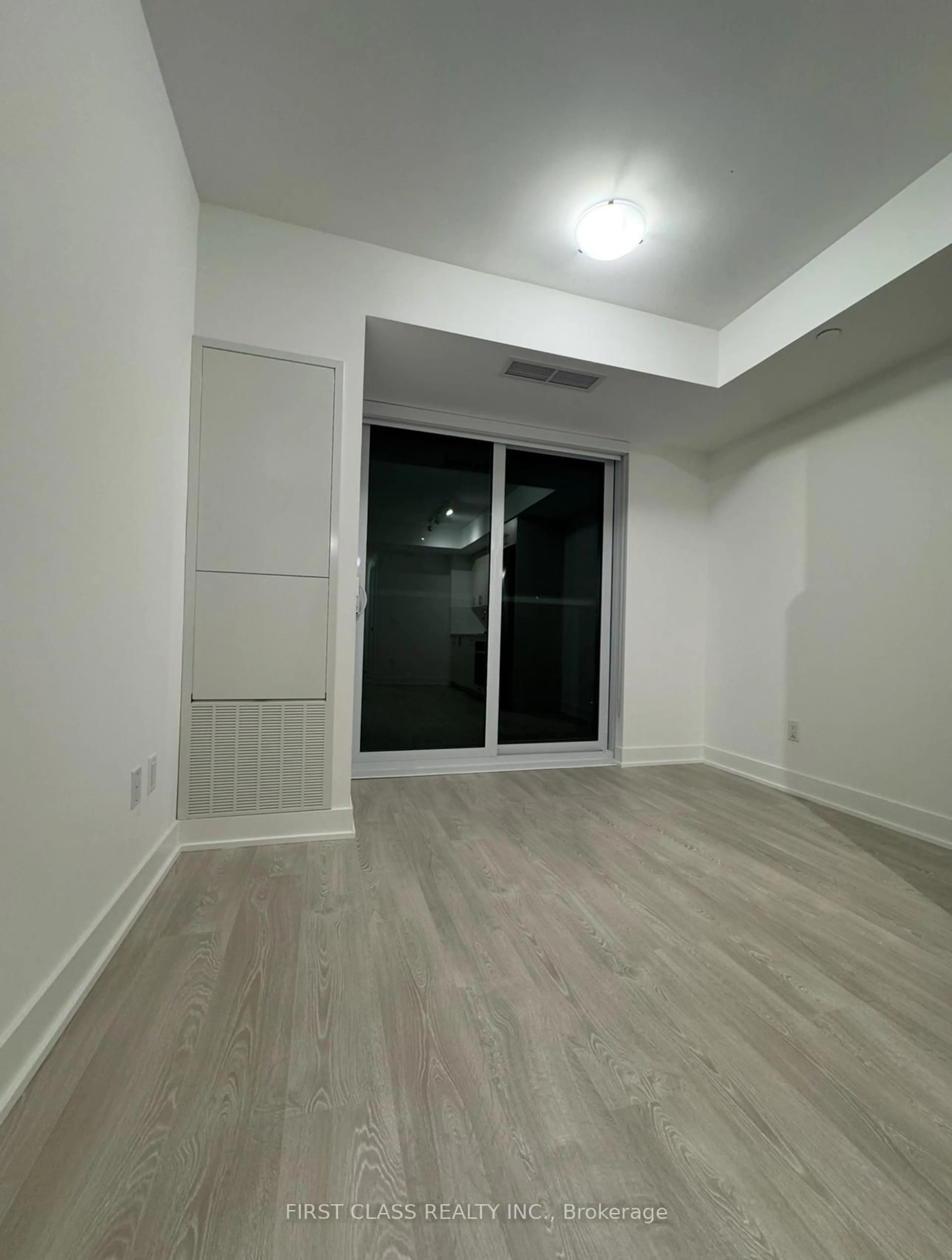 A pic of a room for 2545 SIMCOE St #603, Oshawa Ontario L1L 0W3