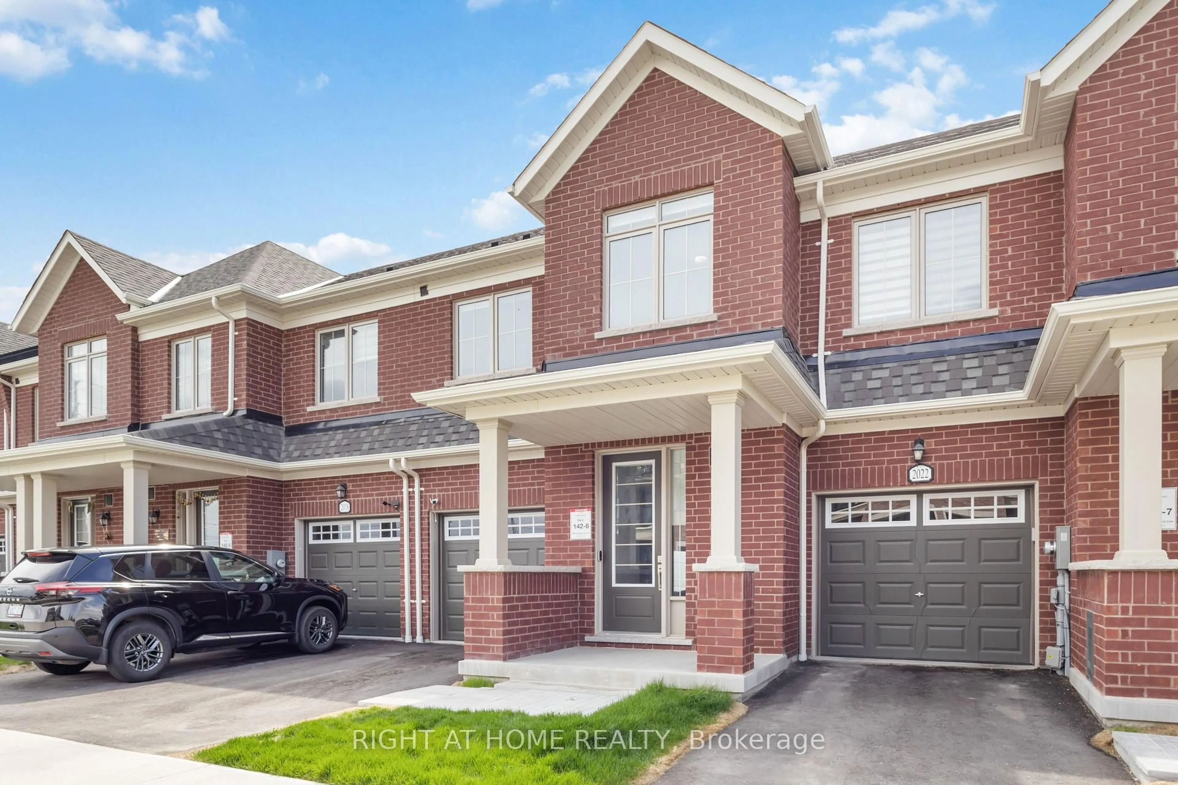 Home with brick exterior material, street for 2020 Cameron Lott Cres, Oshawa Ontario L1L 0S1