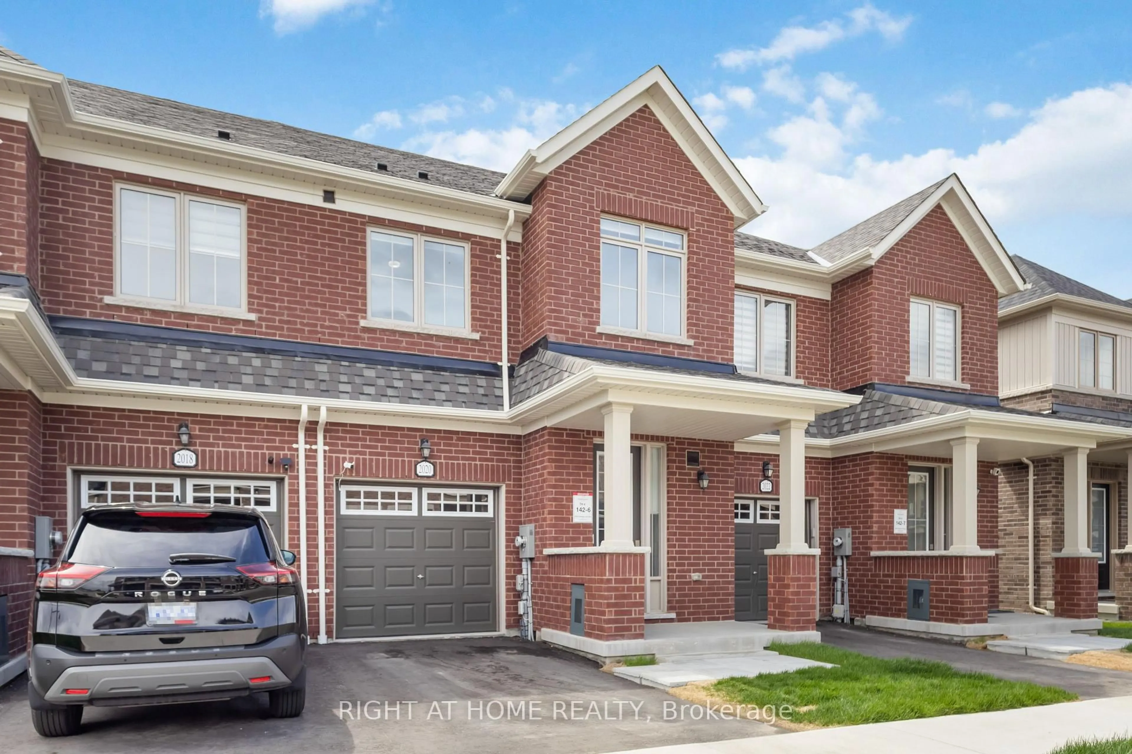 Home with brick exterior material, street for 2020 Cameron Lott Cres, Oshawa Ontario L1L 0S1