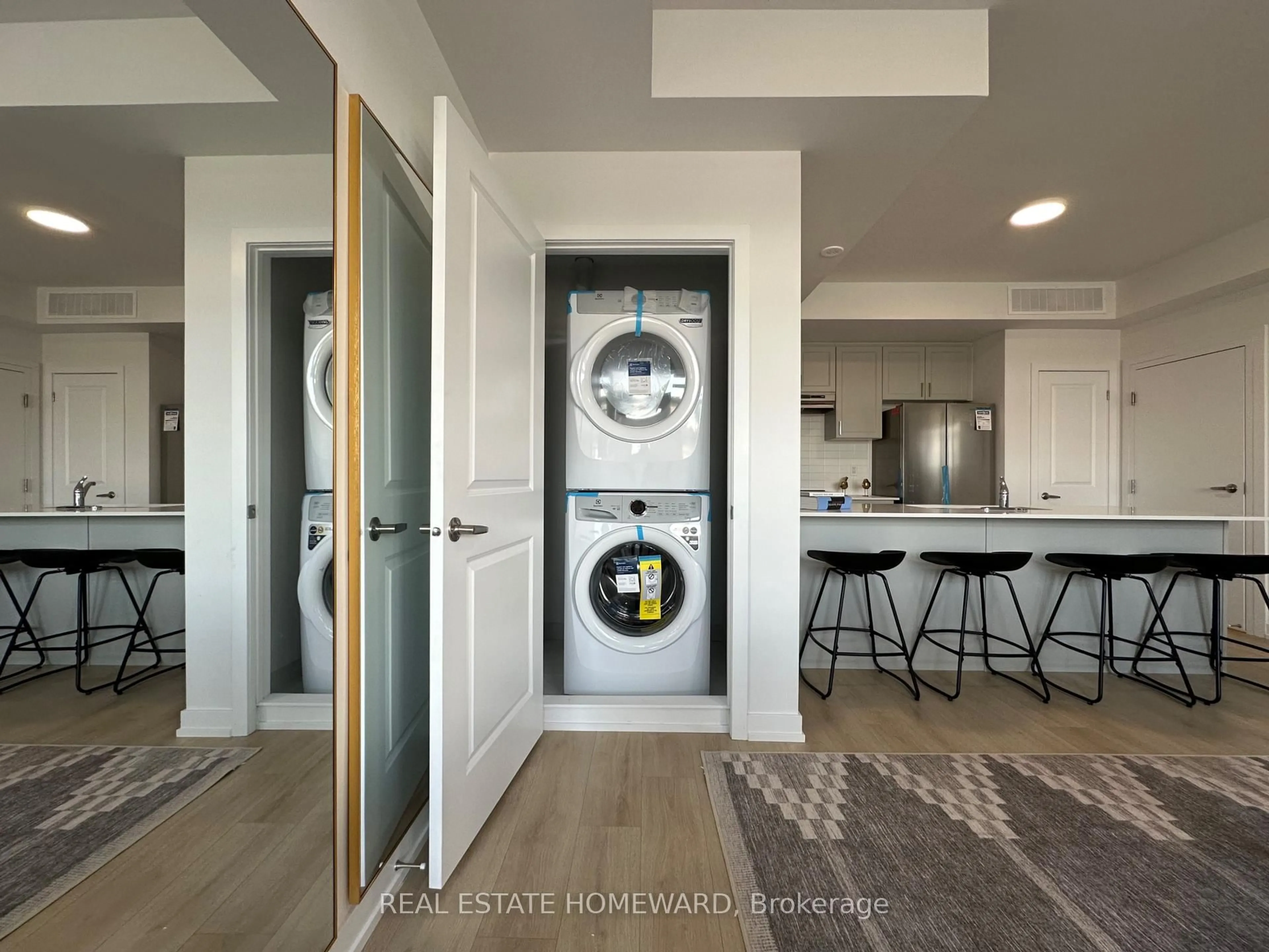 Open concept kitchen, ceramic/tile floor for 1655 Palmers Sawmill Rd #119, Pickering Ontario L1X 0R3