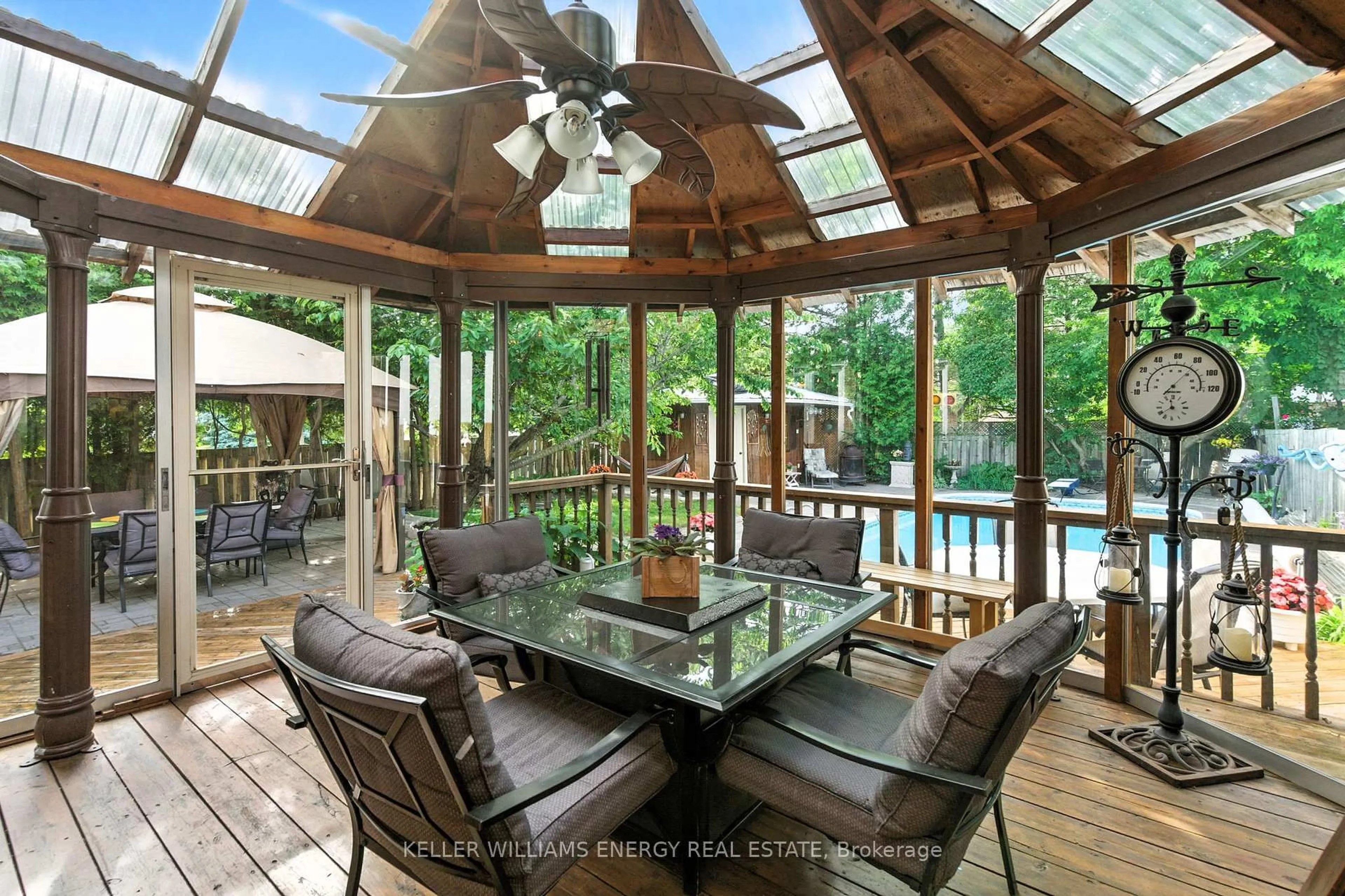Patio, water/lake/river/ocean view for 2 Henderson Dr, Whitby Ontario L1N 7Y2