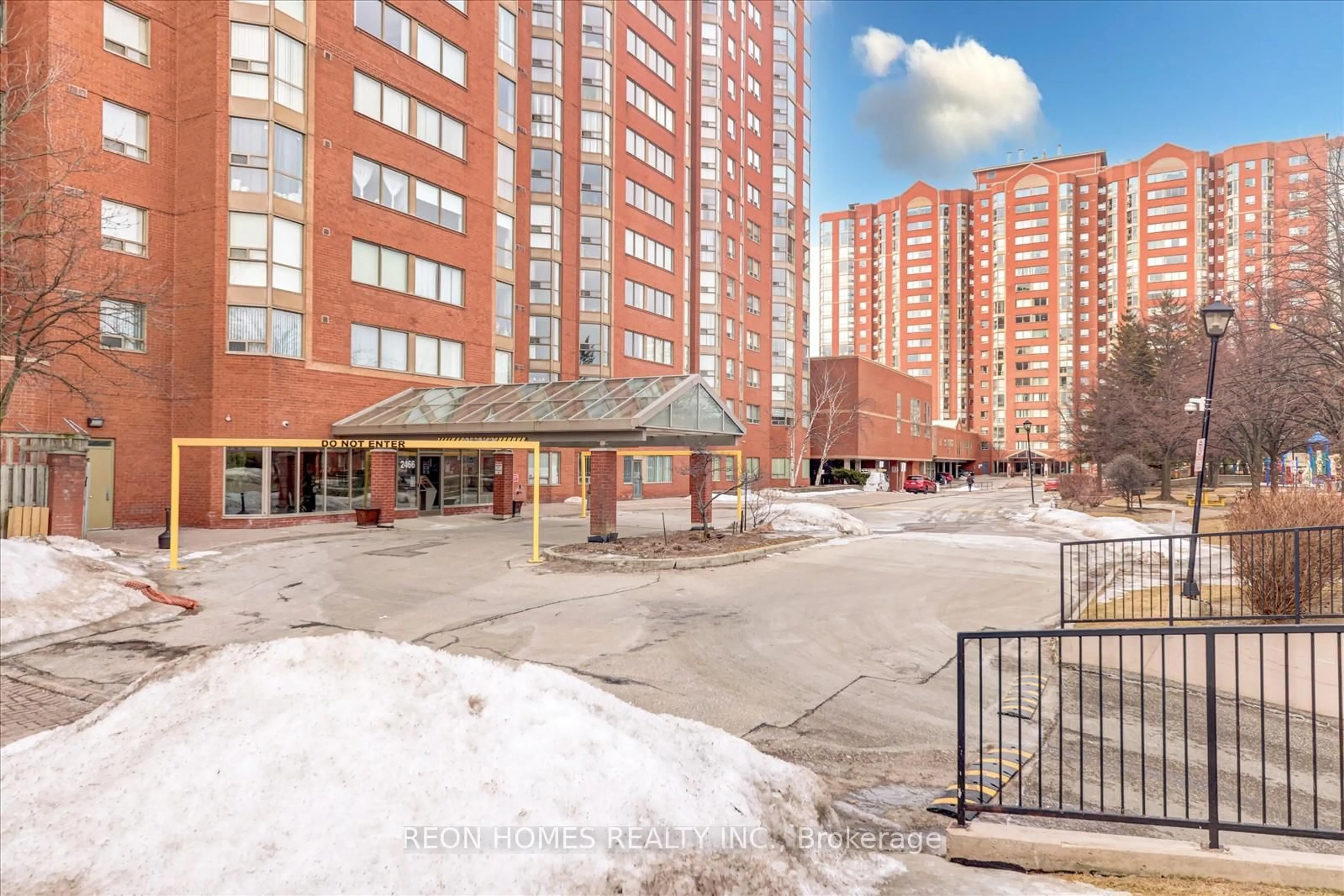 Unknown for 2466 Eglinton Ave #1610, Toronto Ontario M1K 5J8