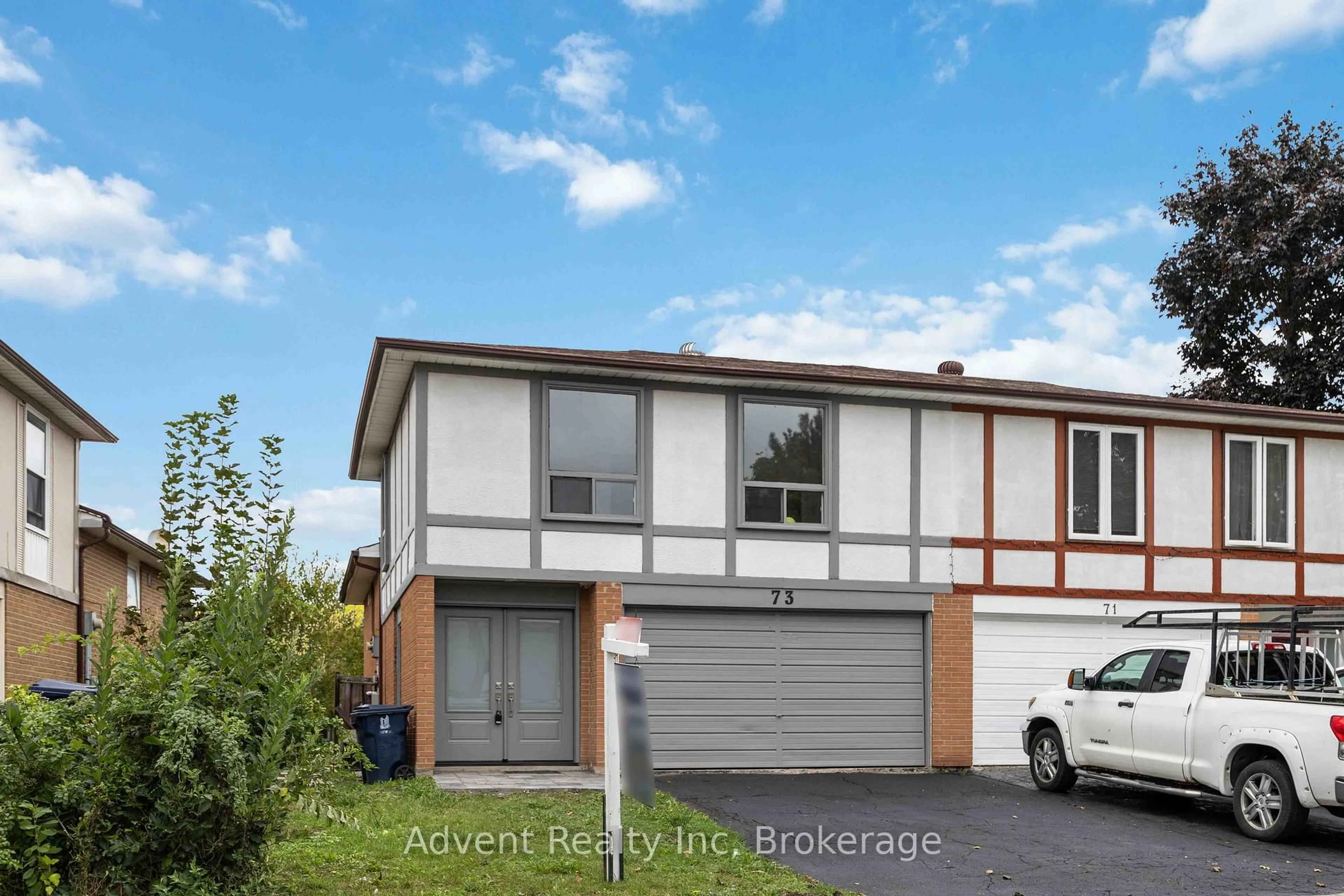 A pic from outside/outdoor area/front of a property/back of a property/a pic from drone, street for 73 Glen Springs Dr, Toronto Ontario M1W 1X7