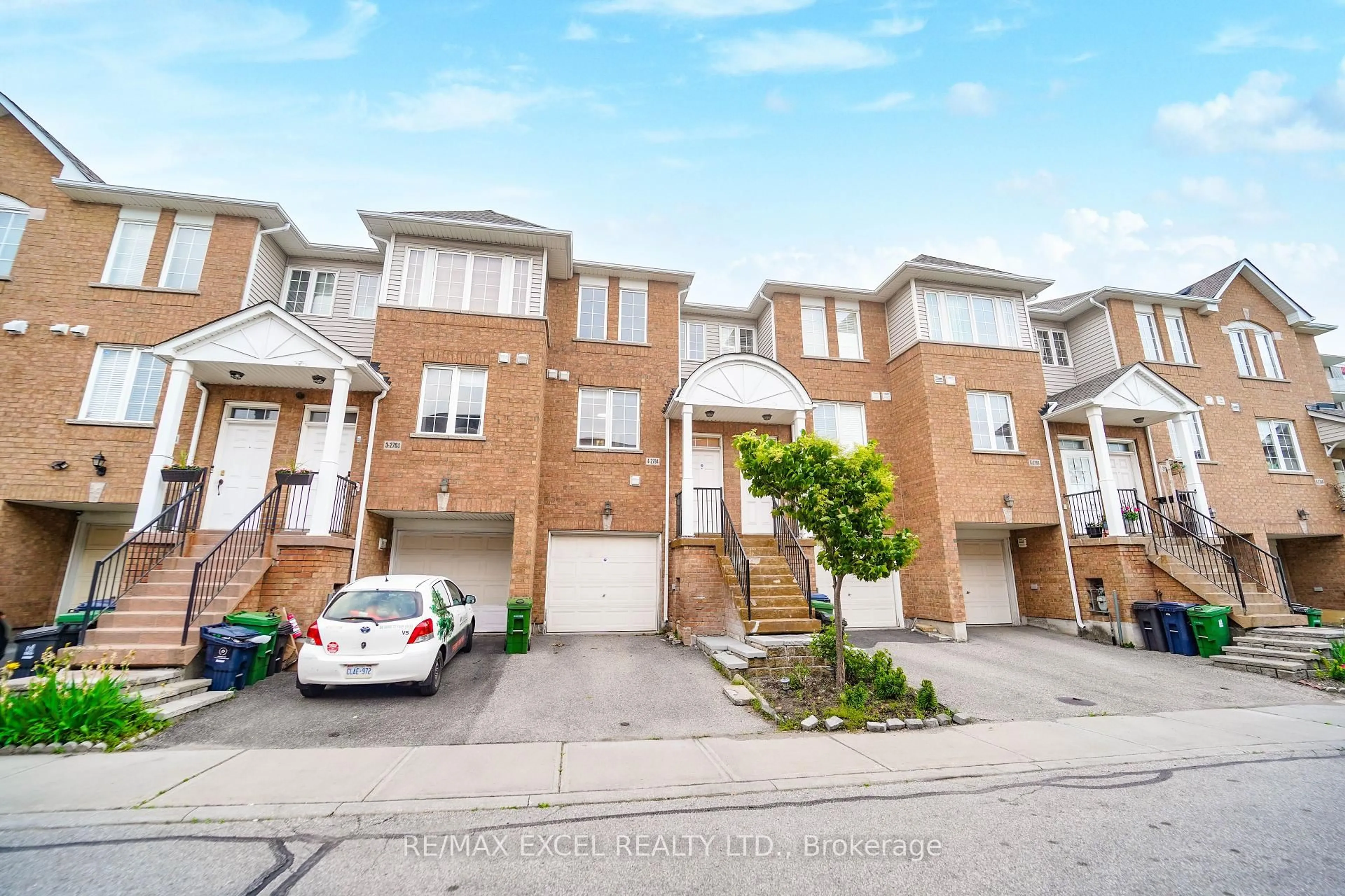 A pic from outside/outdoor area/front of a property/back of a property/a pic from drone, street for 2784 Eglinton Ave #4, Toronto Ontario M1J 2C8