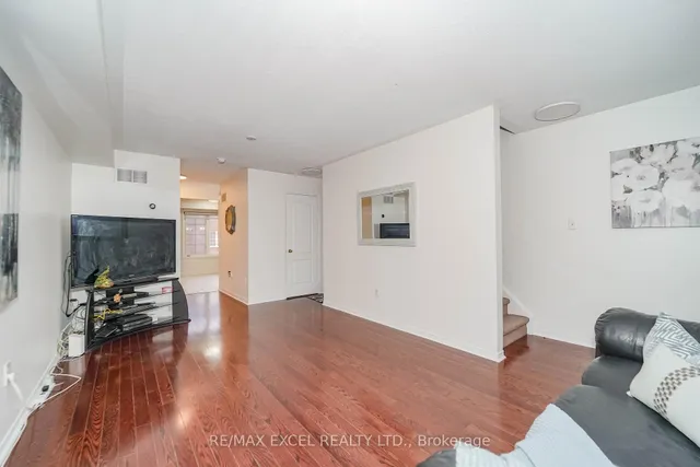 Additional image 28 of 2784 Eglinton Ave Unit 4