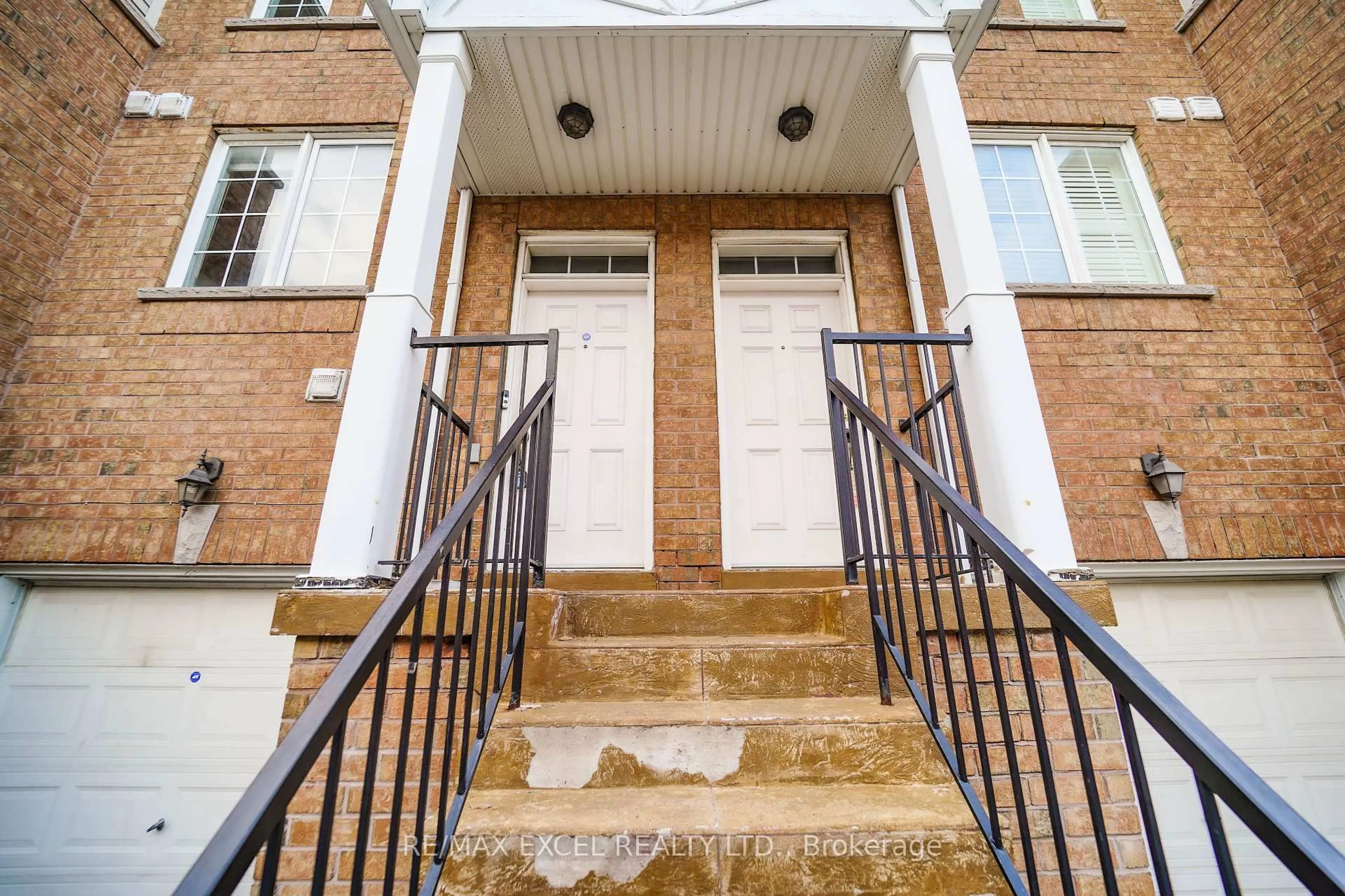 Unknown for 2784 Eglinton Ave #4, Toronto Ontario M1J 2C8
