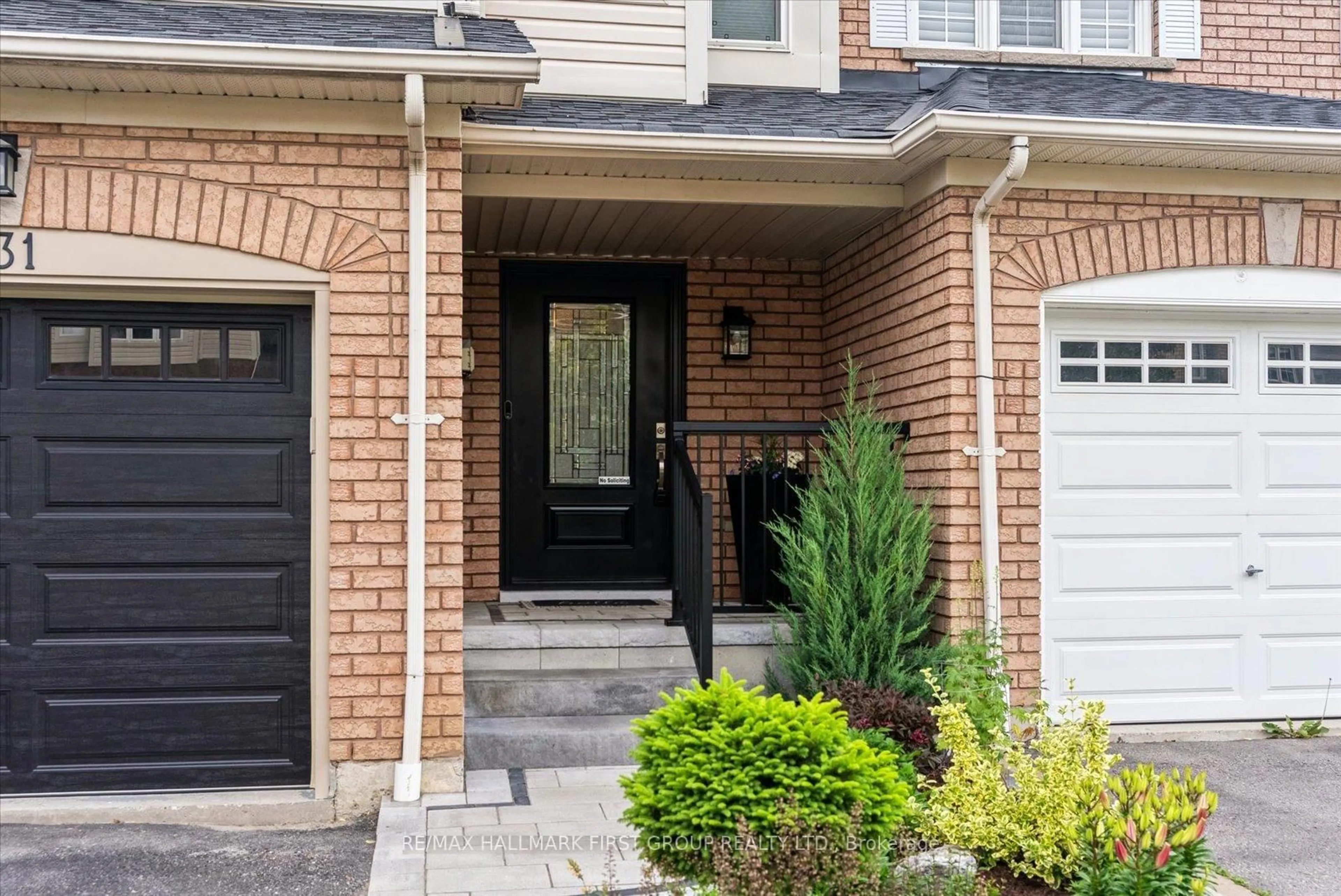 Home with brick exterior material, street for 131 Kirkland Pl, Whitby Ontario L1P 1W8