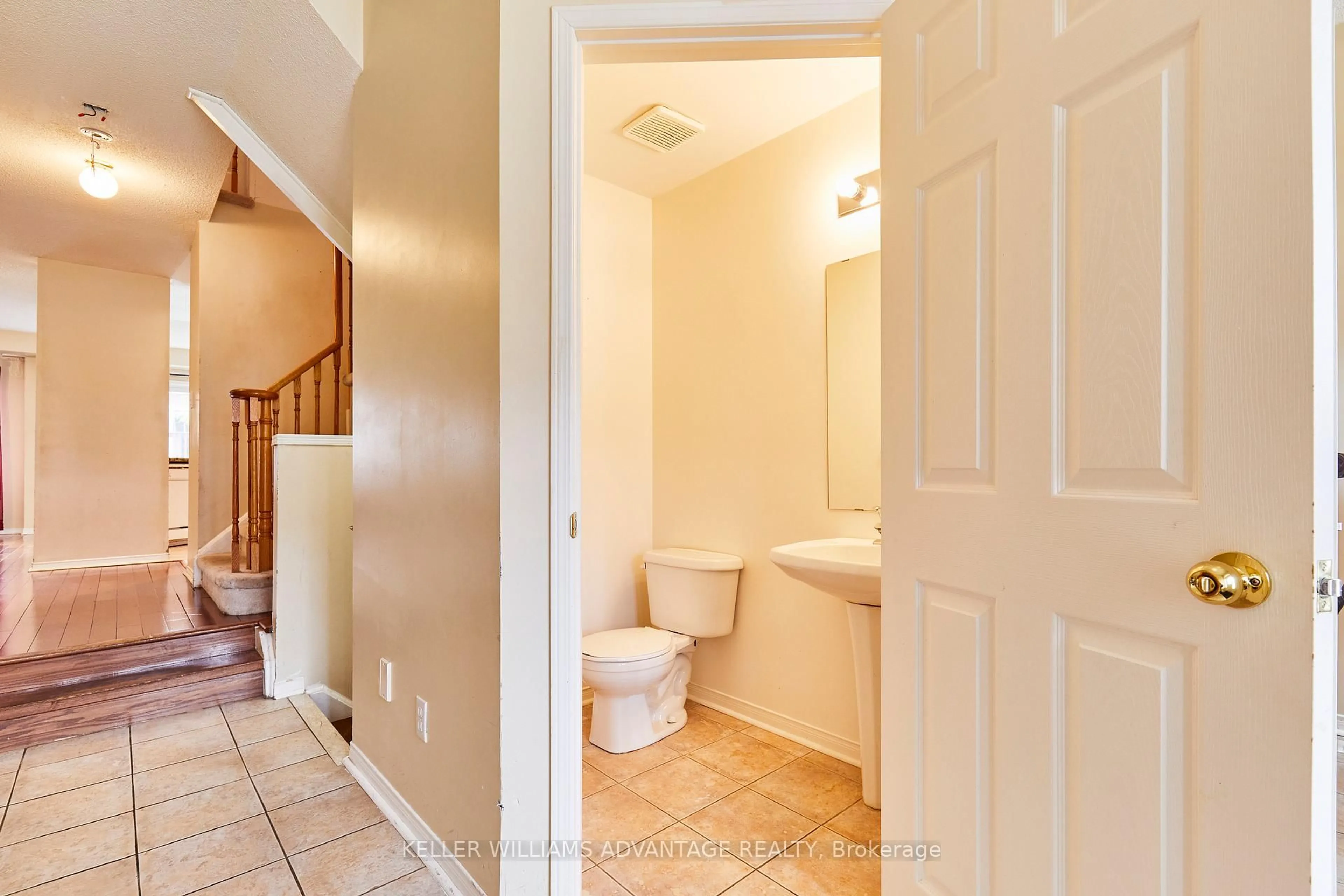Unknown for 112 Stokely Cres, Whitby Ontario L1N 9S8