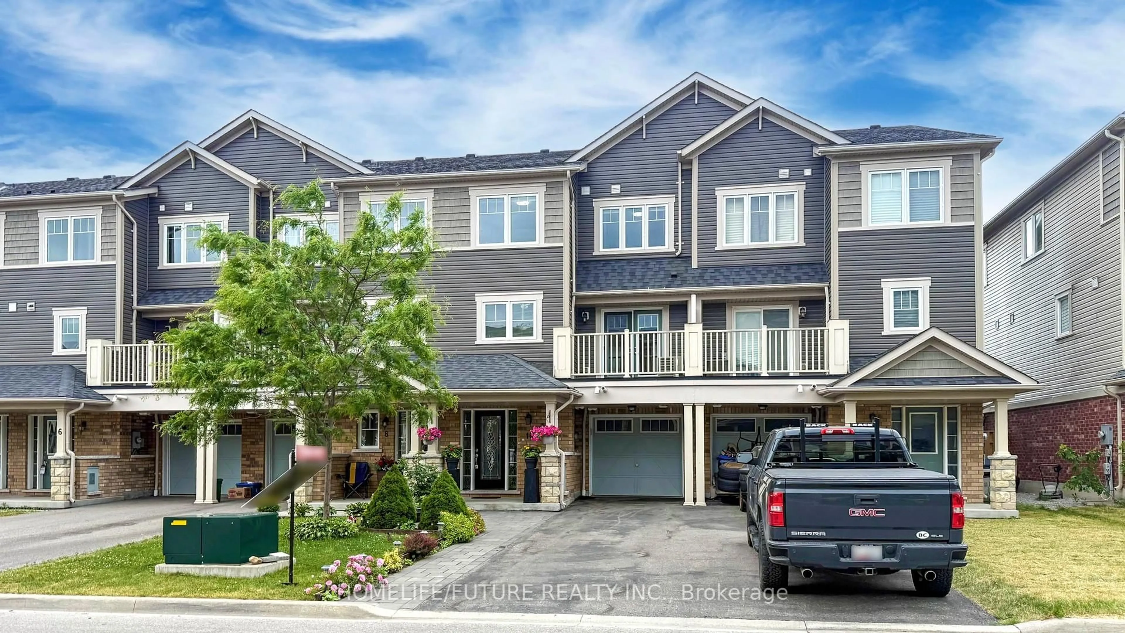 Unknown for 10 Nearco Cres, Oshawa Ontario L1L 0J4
