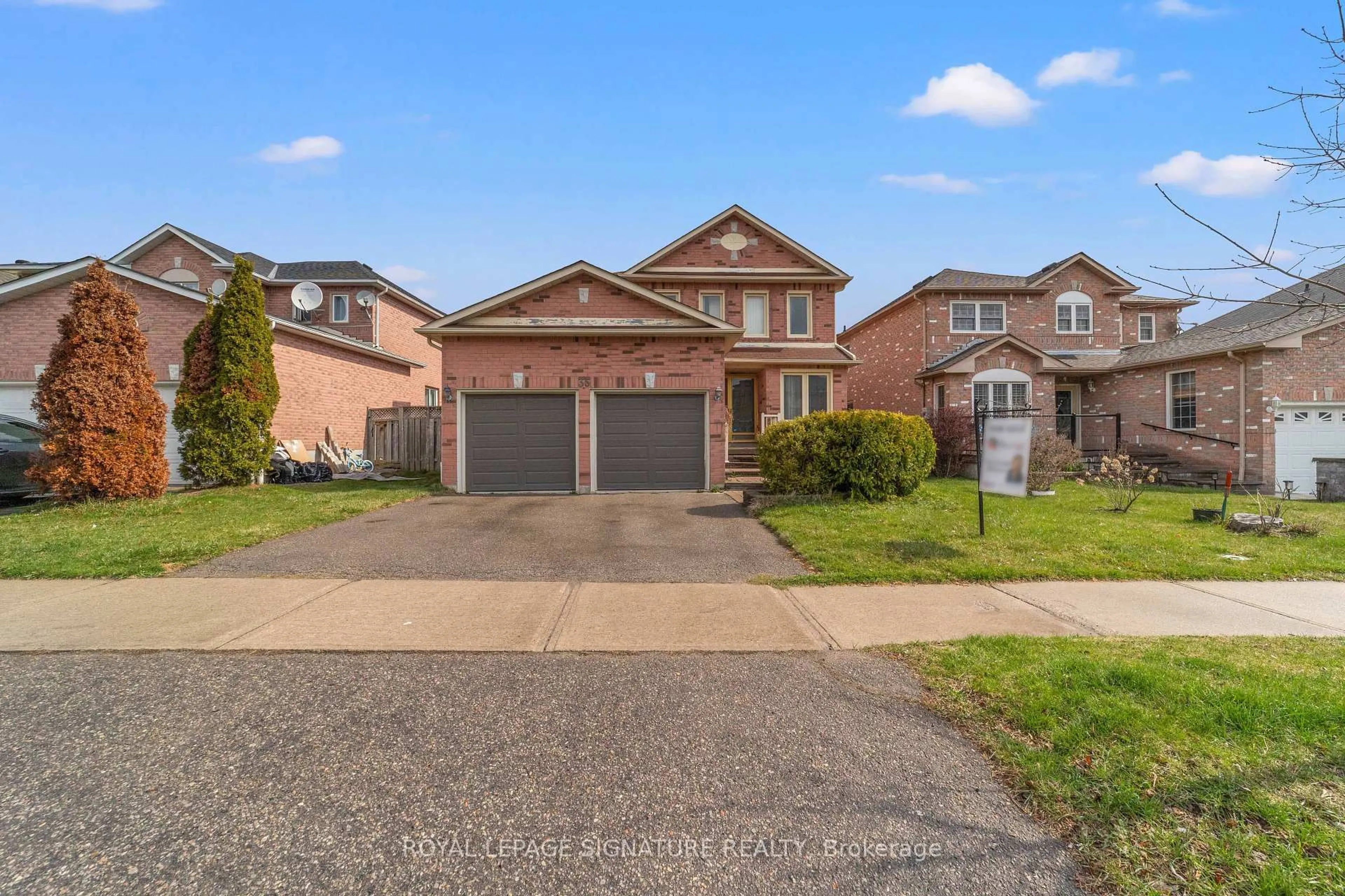 Home with brick exterior material, street for 35 Valleywood Dr, Whitby Ontario L1R 2J6